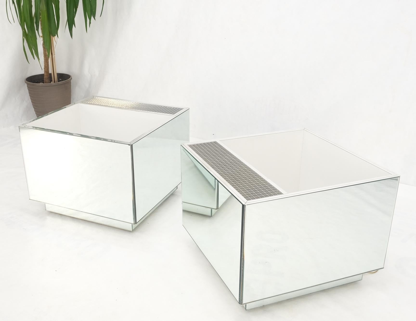 Pair of Very Fine Mirrored Box Planters Lights Stainless Steel Cases For Sale 1