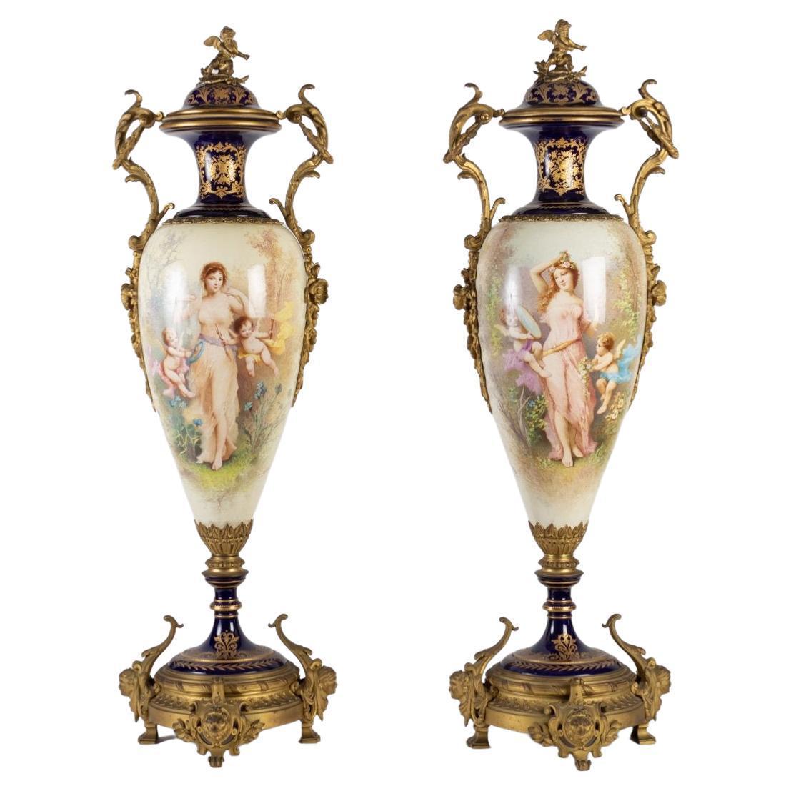 Napoleon III Pair of Very Fine Sèvres Porcelain Vases