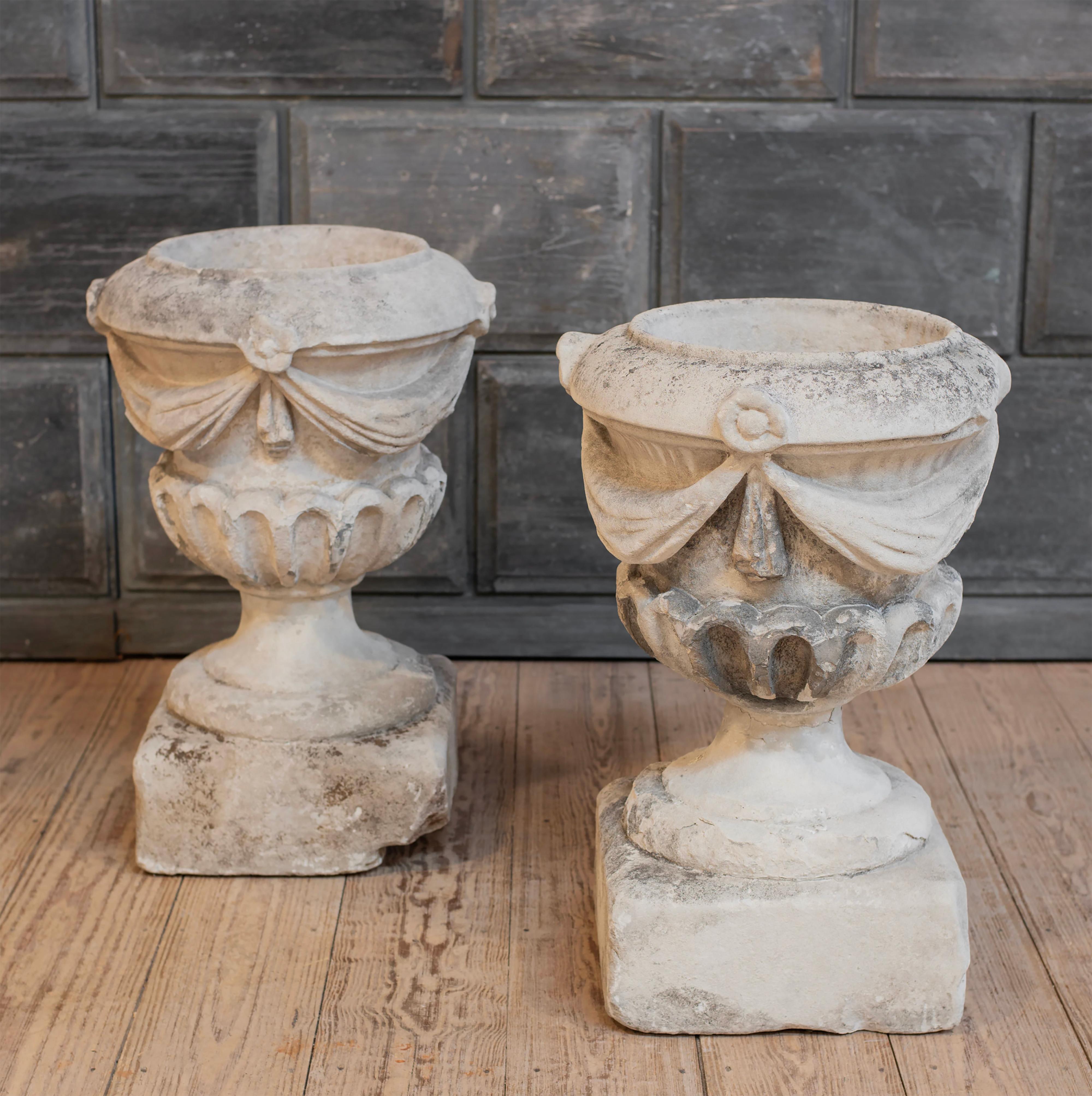 Pair of Very Good 18th C Carved Garden Urns with Draped Swags and Flouted Bowls In Good Condition For Sale In Kent, CT