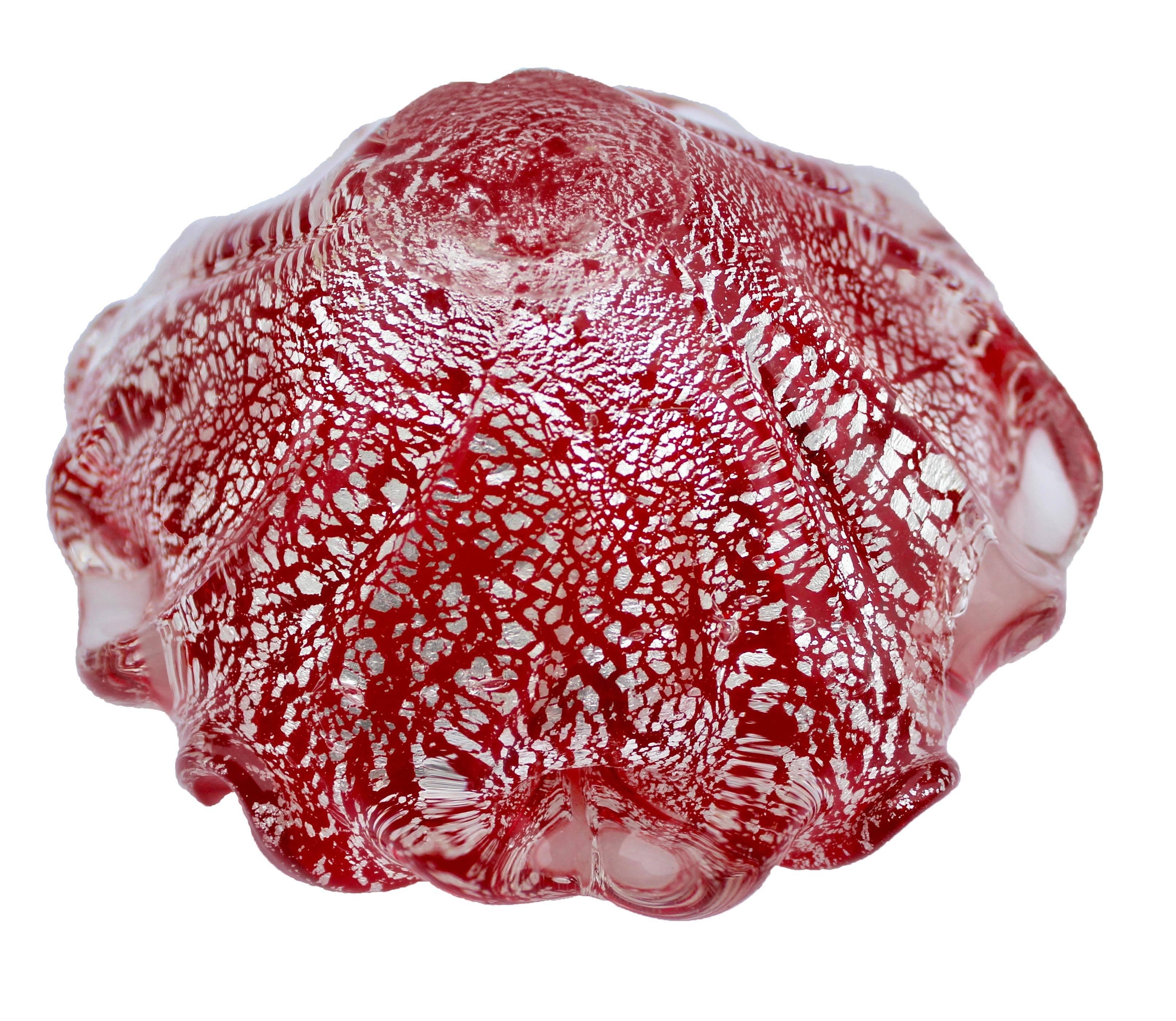 Mid-20th Century Pair of Very Intense Red Murano Sommerso Silver Flecks Ruffled Edge Bowls For Sale