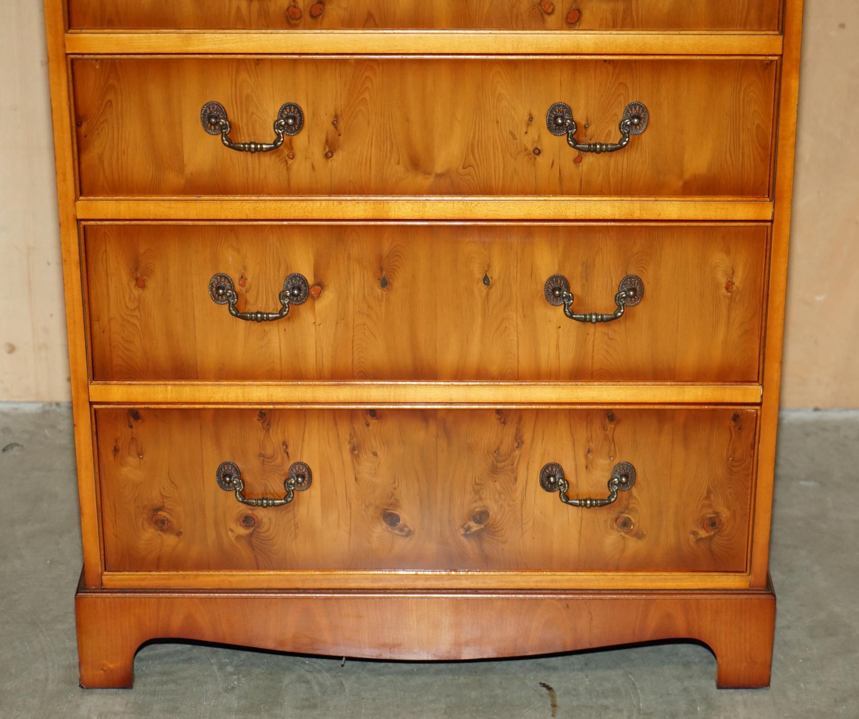 PAIR OF VERY LARGE 110CM TALL SHERATON REVIVAL BURR YEW CHESTS OF DRAWERs In Good Condition For Sale In West Sussex, Pulborough