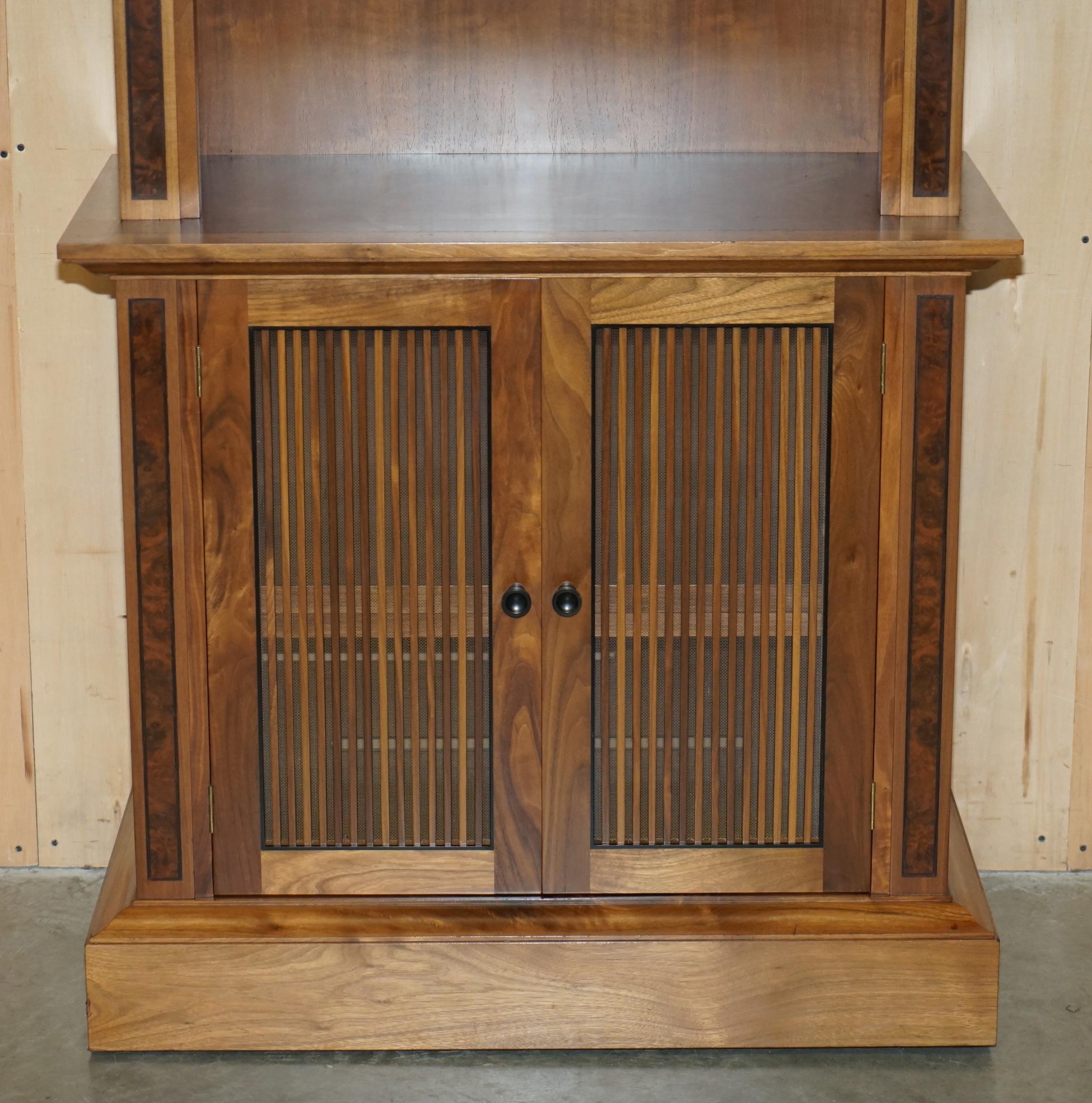 PAIR OF VERY LARGE 2.6 METER TALL BURR WALNUT DAVID LINLEY LIBRARY BOOKCASEs For Sale 11