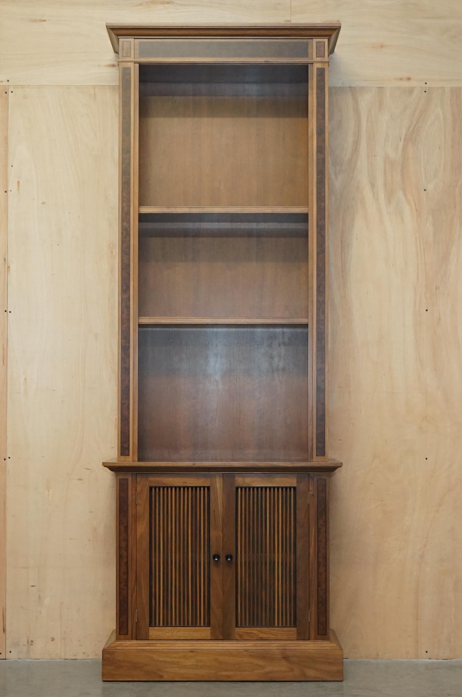 Victorian PAIR OF VERY LARGE 2.6 METER TALL BURR WALNUT DAVID LINLEY LIBRARY BOOKCASEs For Sale