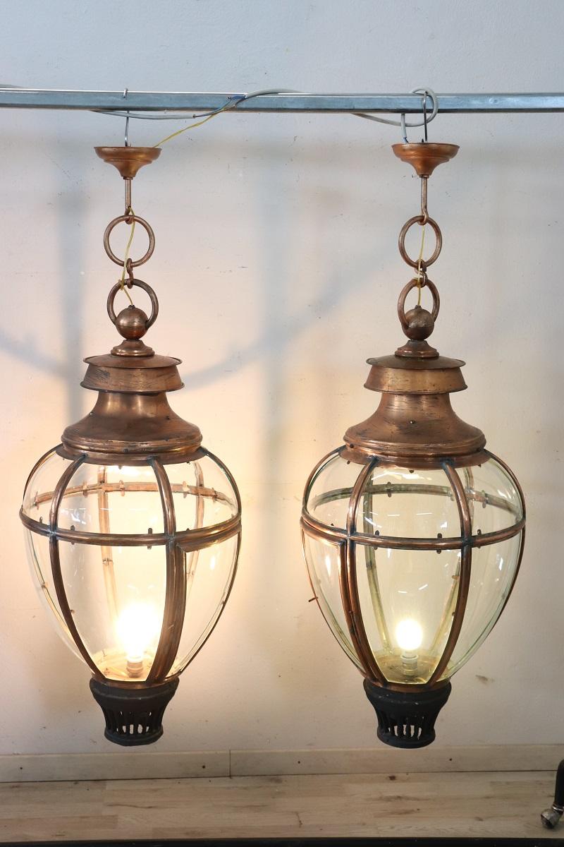 We enthusiastically present this rare pair of very large Italian lanterns dating back to the first half of the 20th century.

These formidable lanterns are characterized by a copper structure and glass cover, internally equipped with a light bulb.