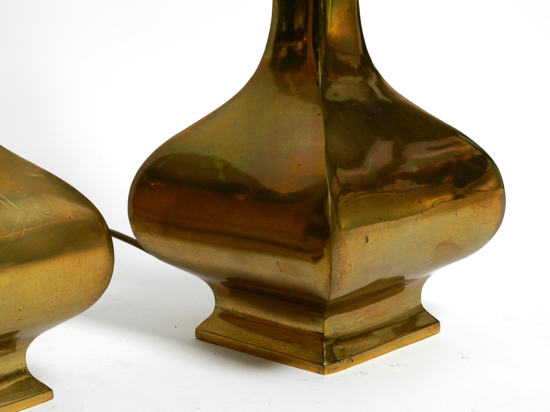 Pair of Very Large, Extraordinary 1950s Italian Brass Table Lamps For Sale 8
