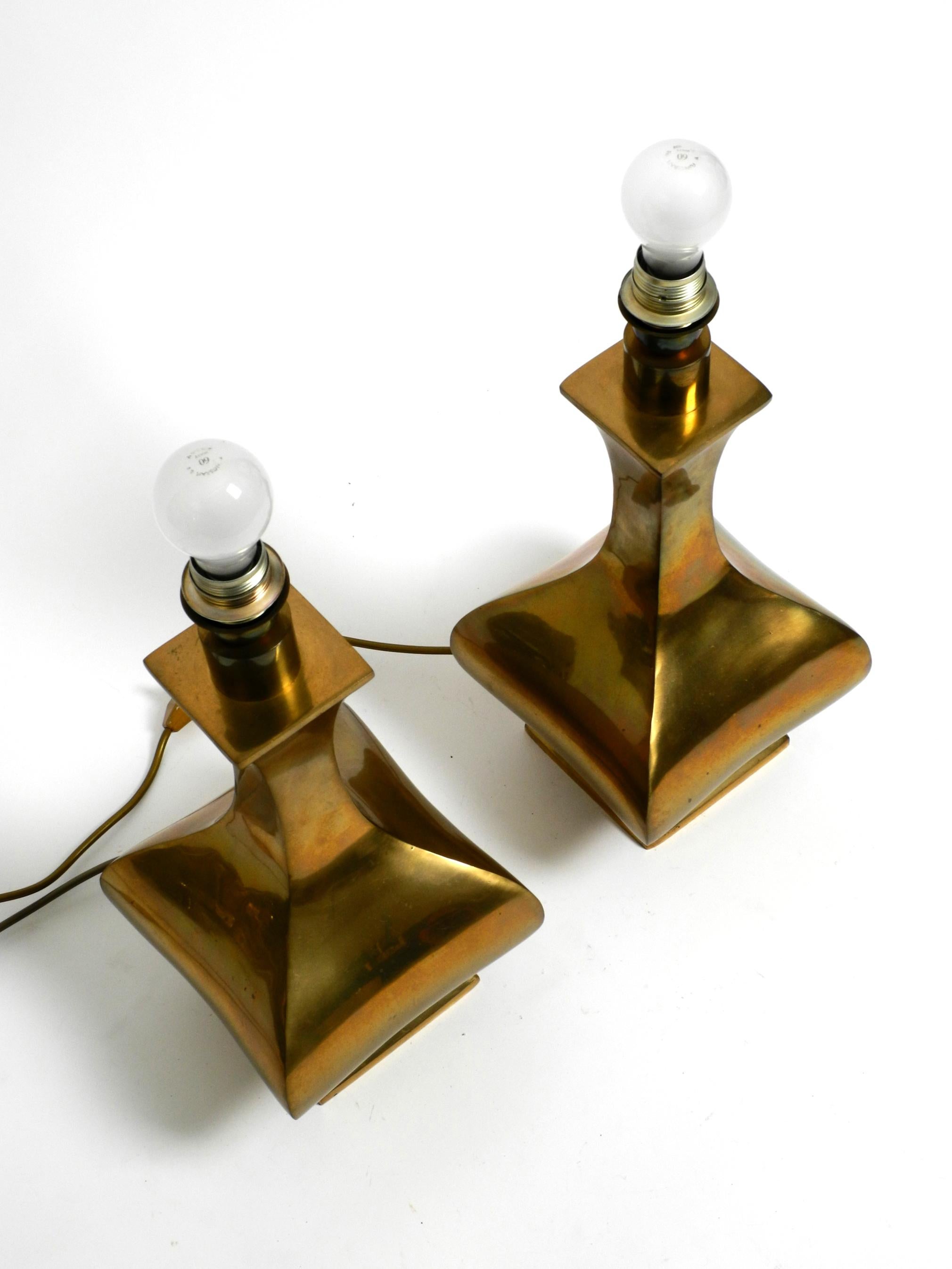 Pair of Very Large, Extraordinary 1950s Italian Brass Table Lamps For Sale 10