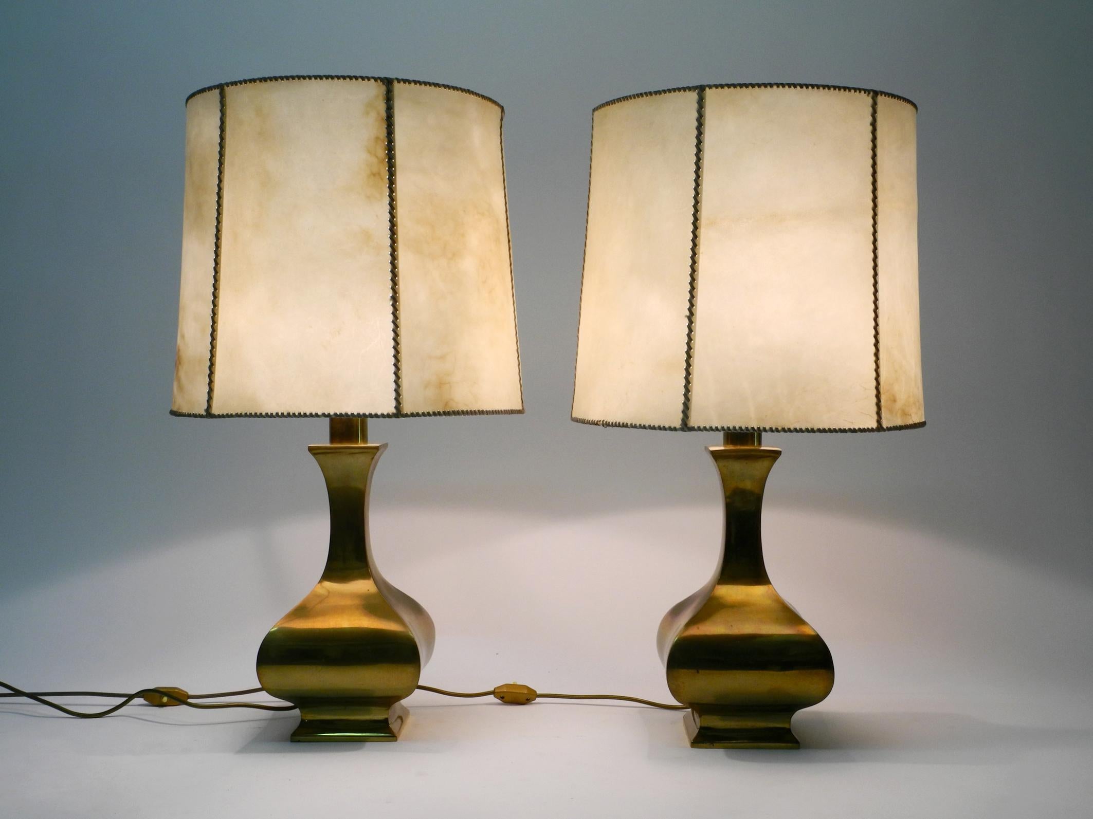 Mid-Century Modern Pair of Very Large, Extraordinary 1950s Italian Brass Table Lamps For Sale