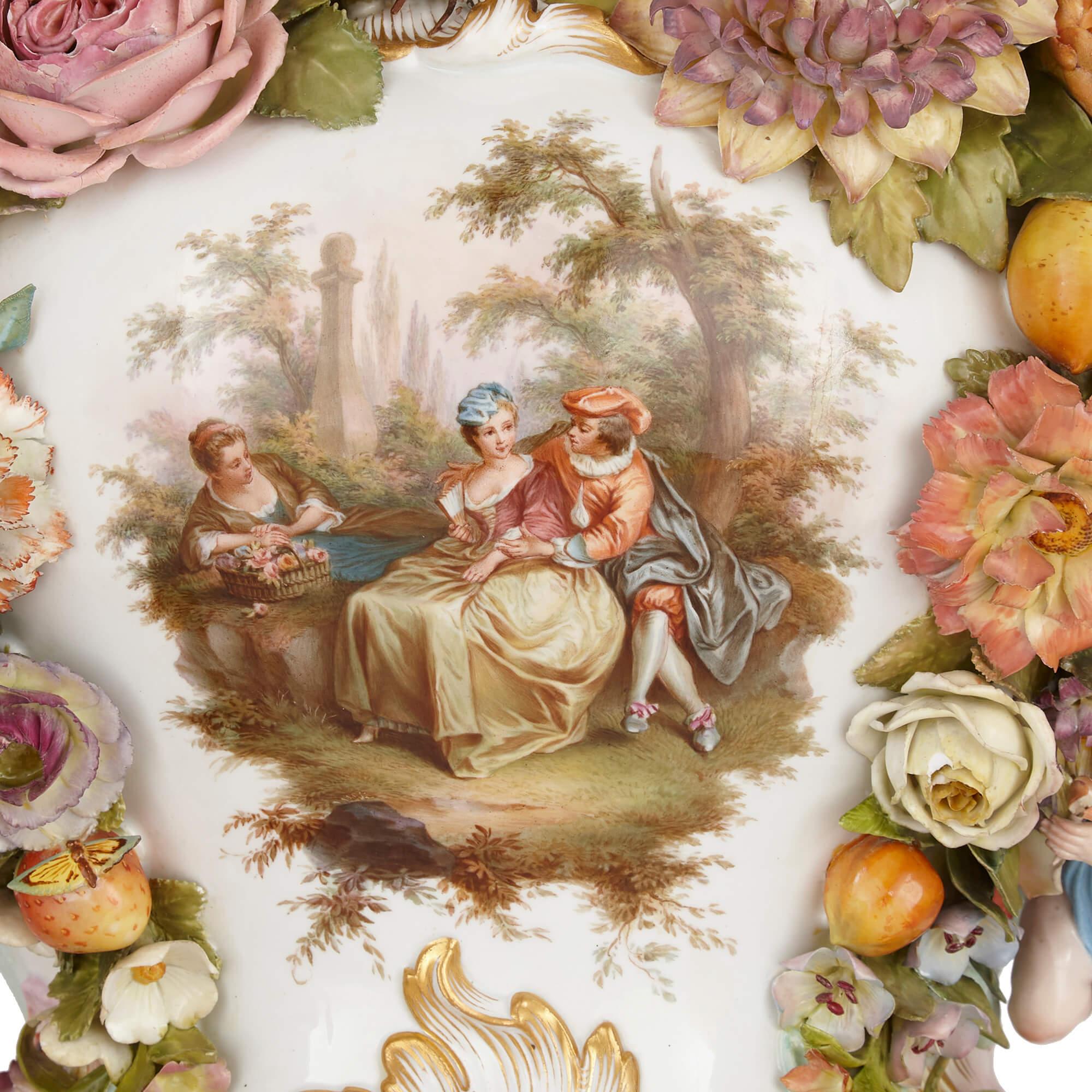 Pair of Very Large Floral Rococo-style Meissen Potpourri Vases In Good Condition For Sale In London, GB