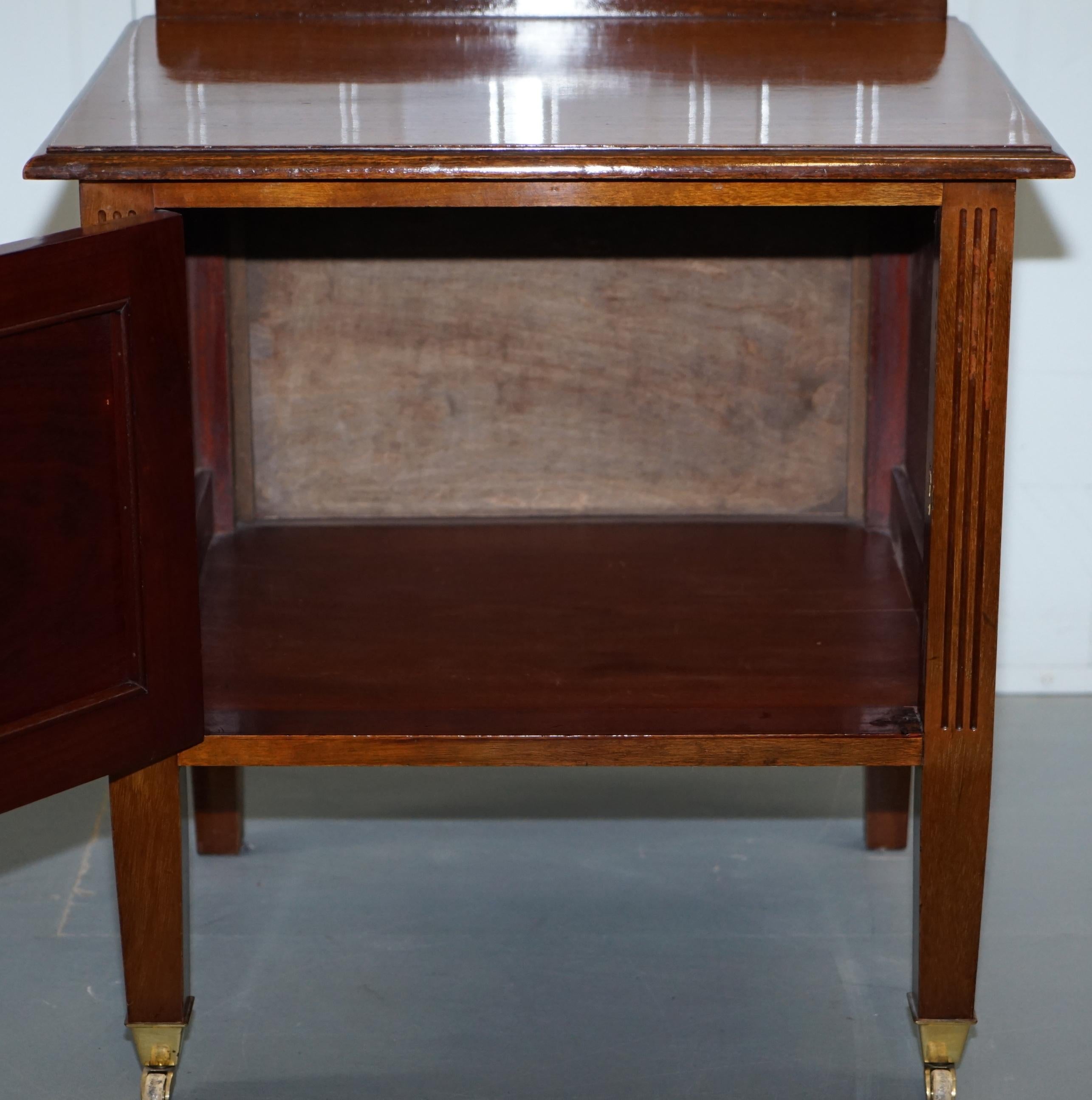 Pair of Very Large Oversized Solid Mahogany Bedside or Side Lamp Table Cupboards 3