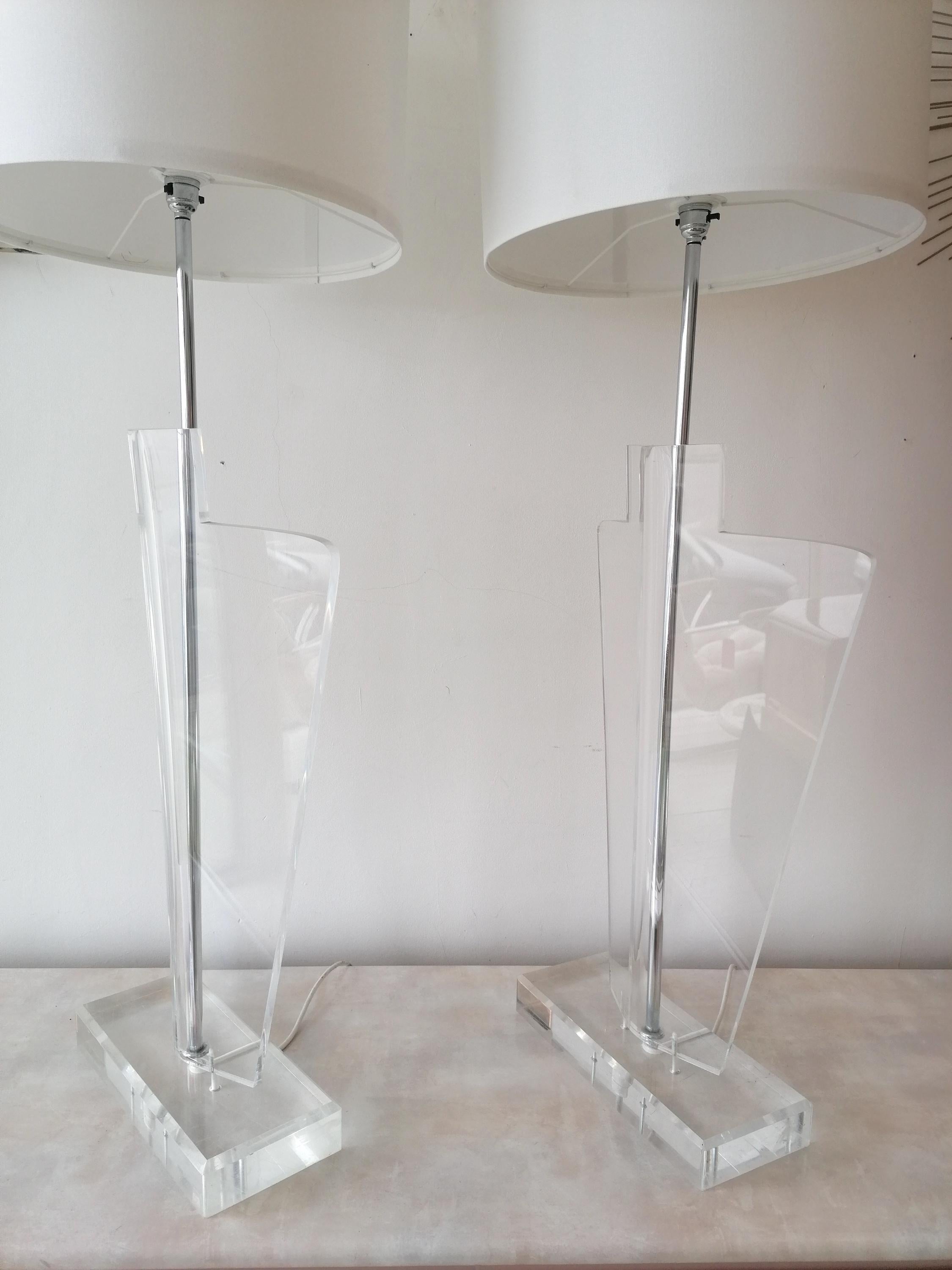20th Century Pair of Very Large Vintage Architectural Lucite & Chrome Lamps, 1970s Italy