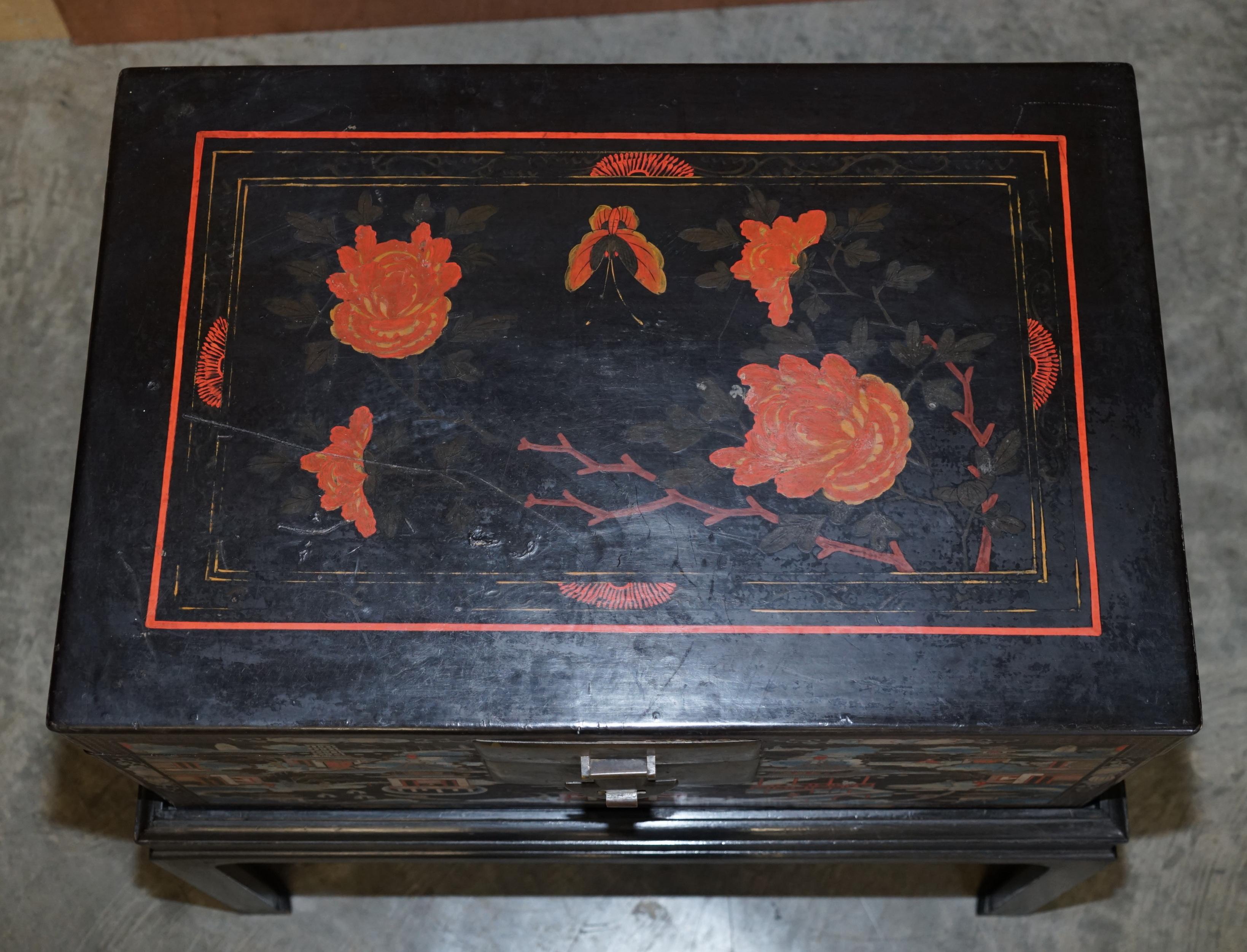 Pair of Very Large Vintage Hand Painted Chinese Trunks / Chests on Stands Tables For Sale 12