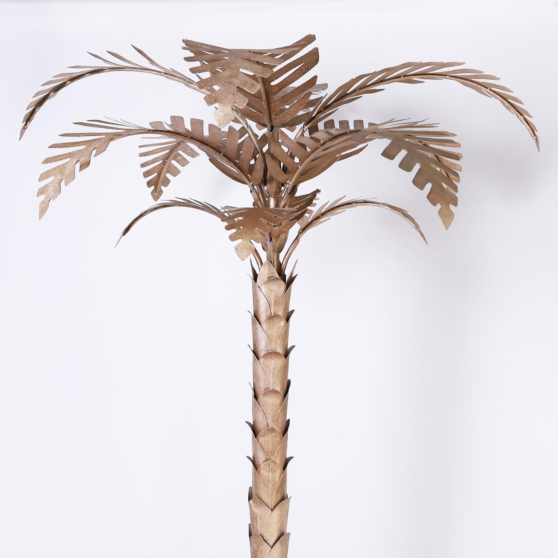 Mid-Century Modern Paire de très grands  Sculptures de palmier vintage en vente