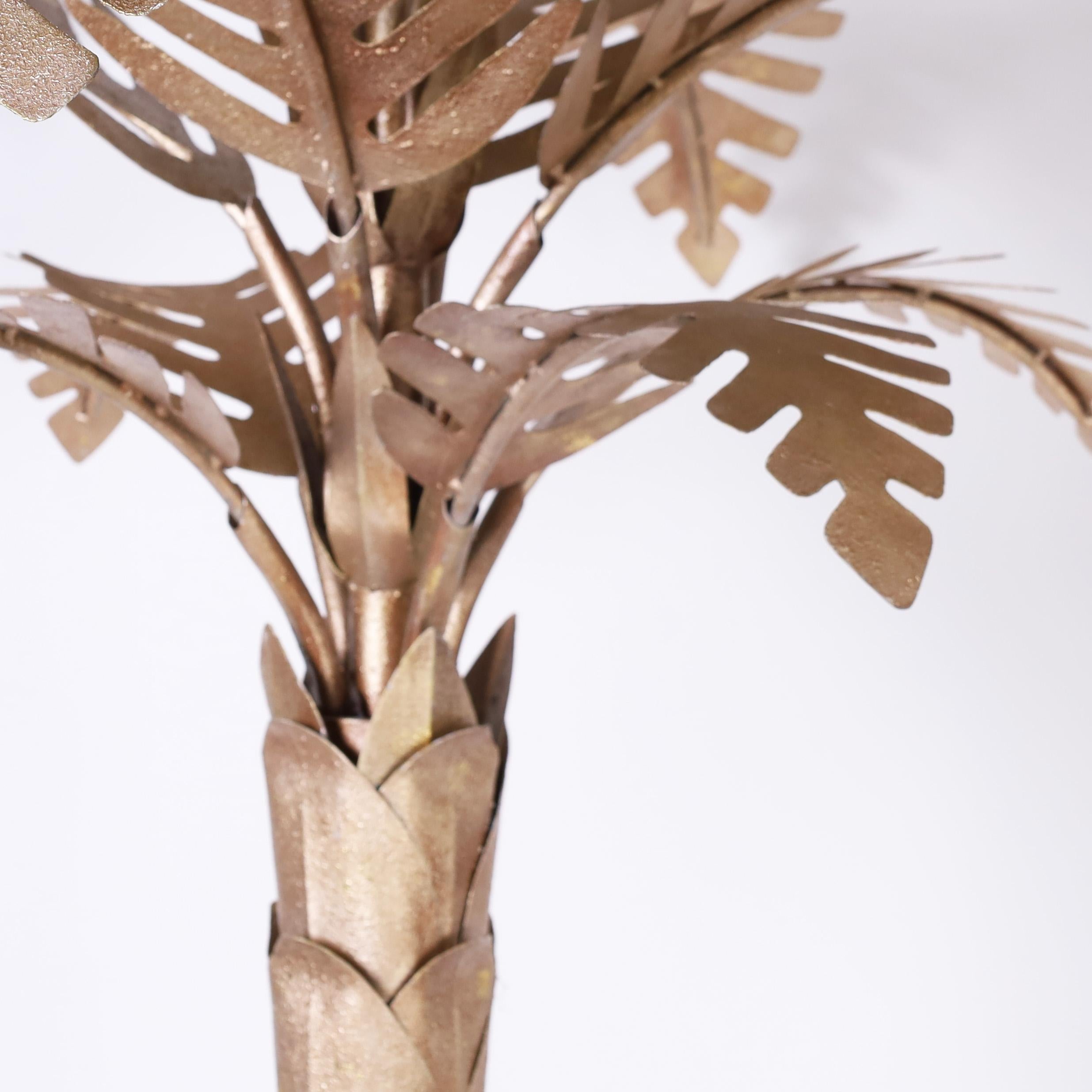 20ième siècle Paire de très grands  Sculptures de palmier vintage en vente