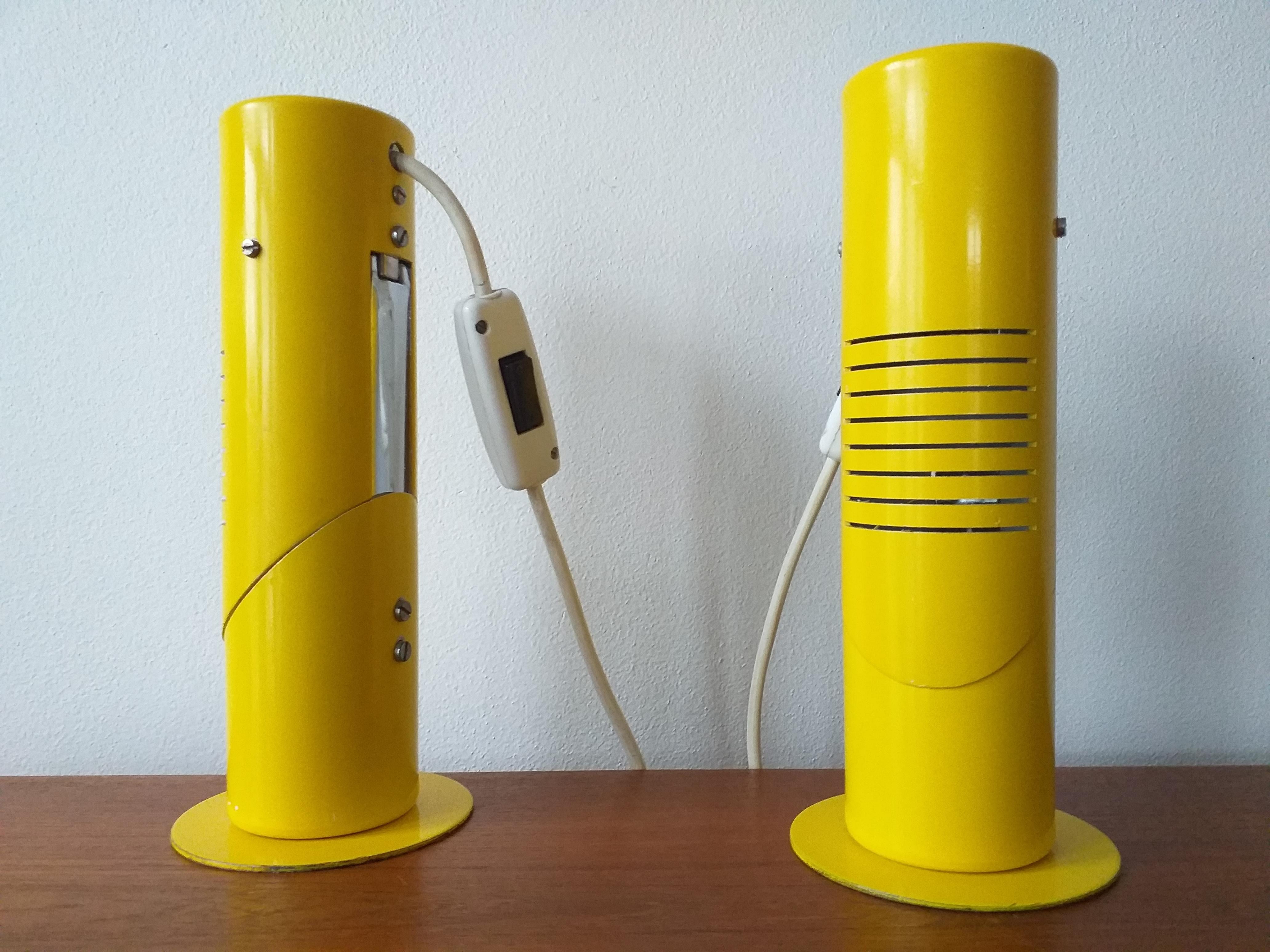 Metal Pair of Very Rare Midcentury Table Lamps, Italy, 1960s