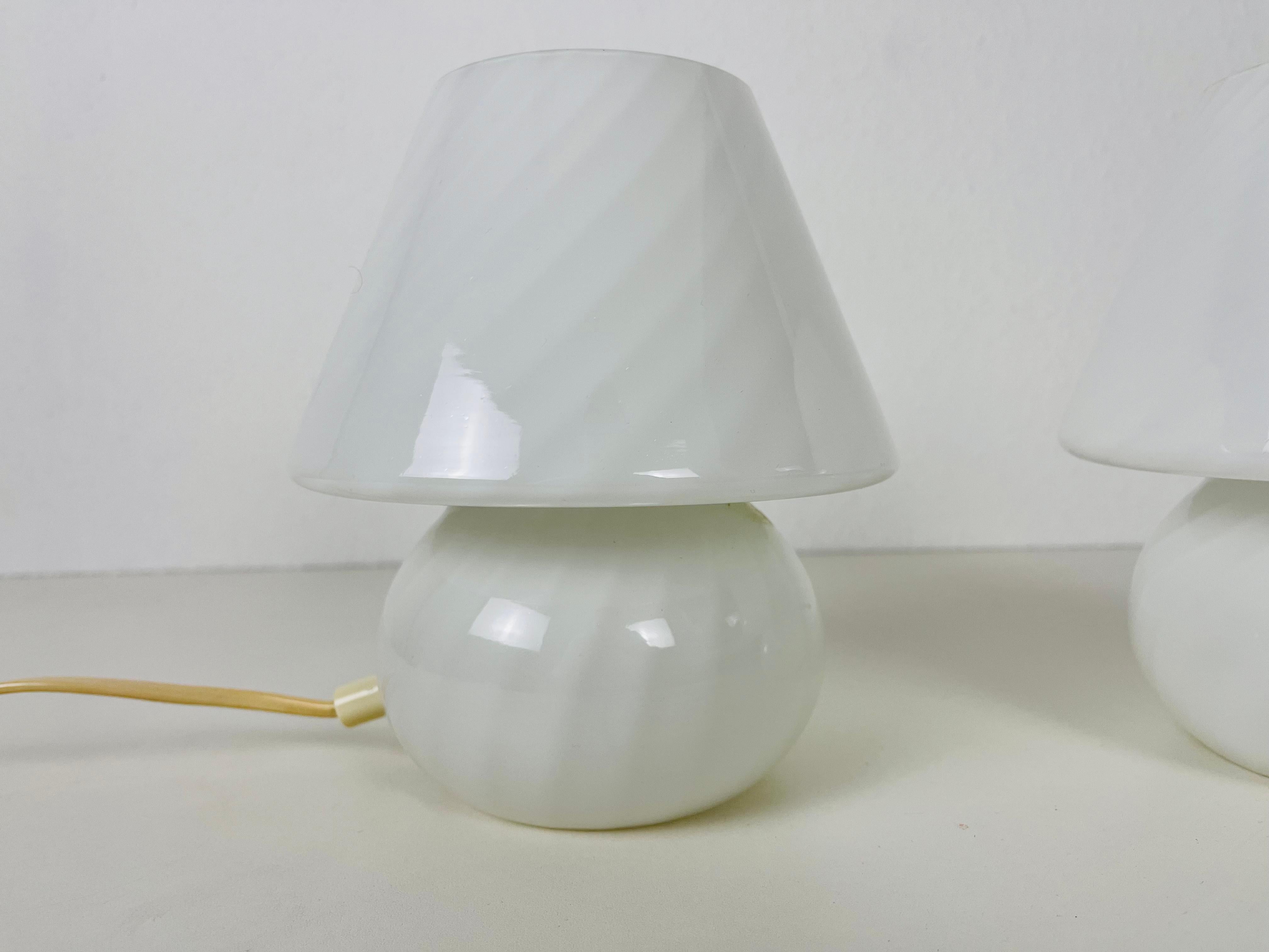 Pair of Vetri D‘Arte Murano Glass Mushroom Table Lamps, Italy, 1970s For Sale 5