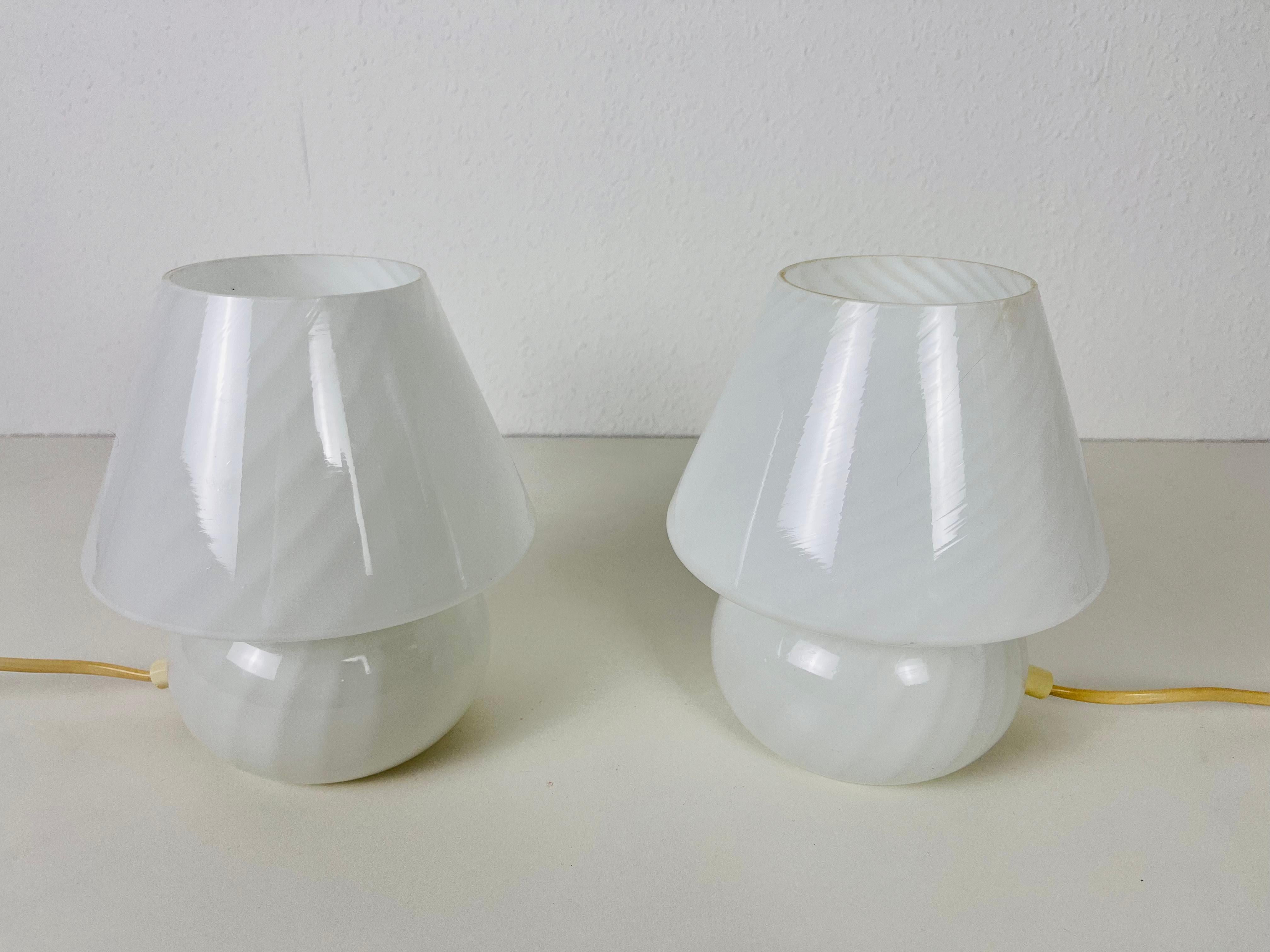 Late 20th Century Pair of Vetri D‘Arte Murano Glass Mushroom Table Lamps, Italy, 1970s For Sale