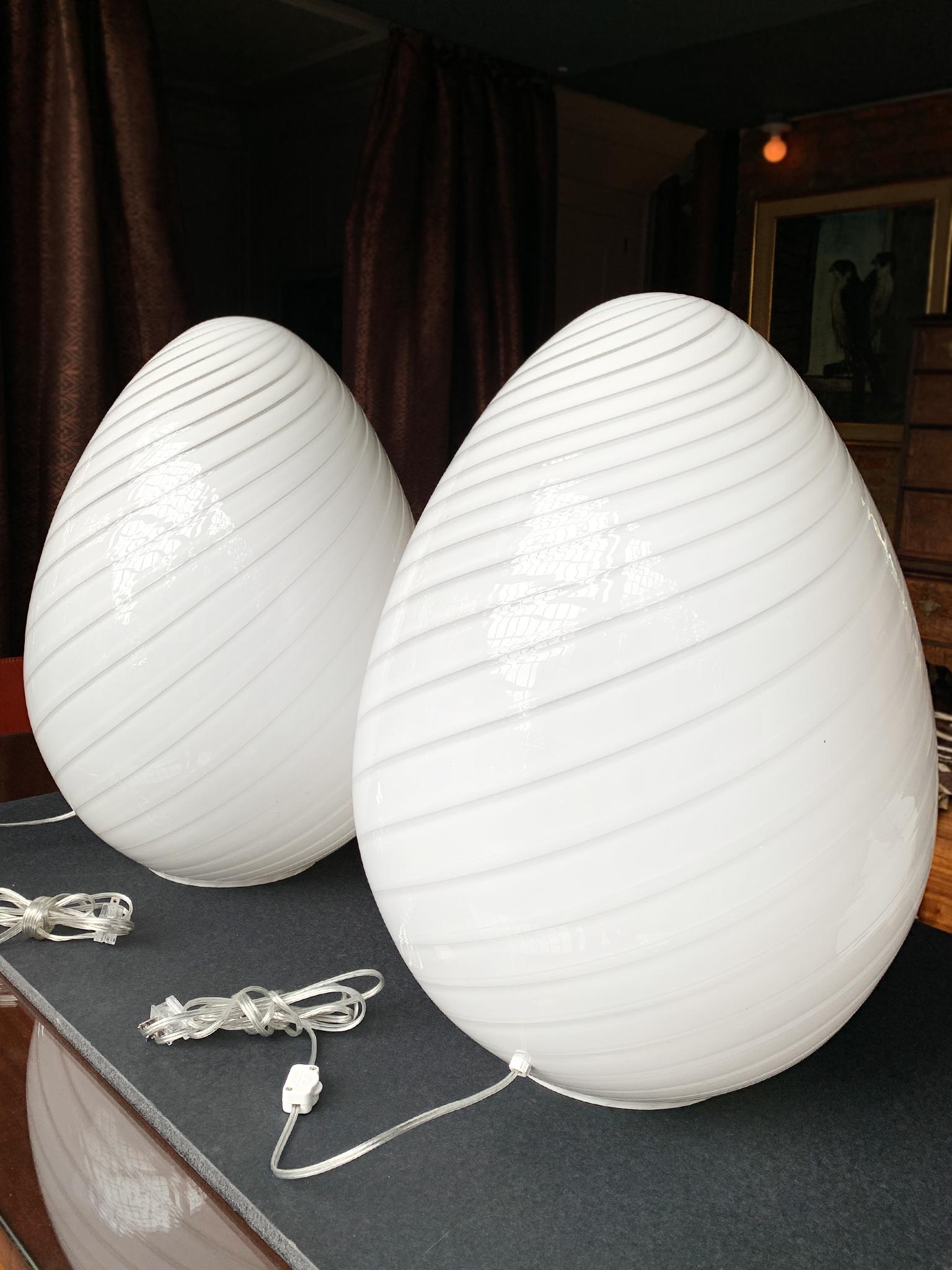 Pair of Vetri Murano Glass Egg Lamps 1
