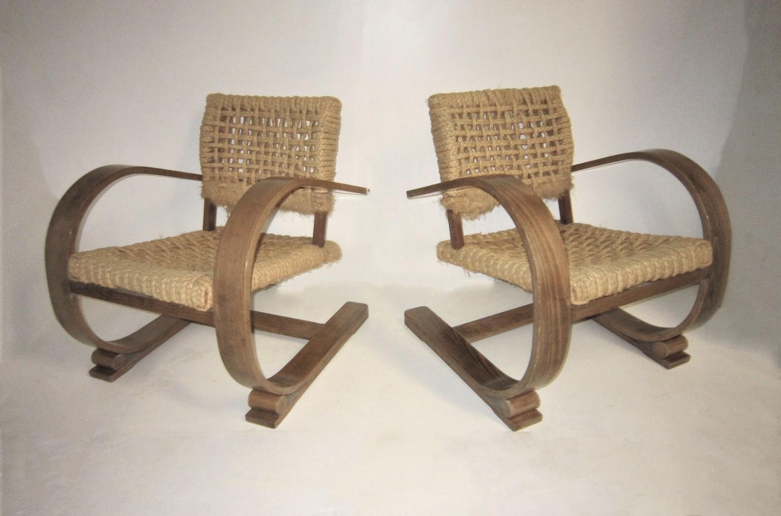 Iconic pair of Vibo Vesoul Cantilever Chairs by Adrien Audoux & Frida Minet For Sale 4