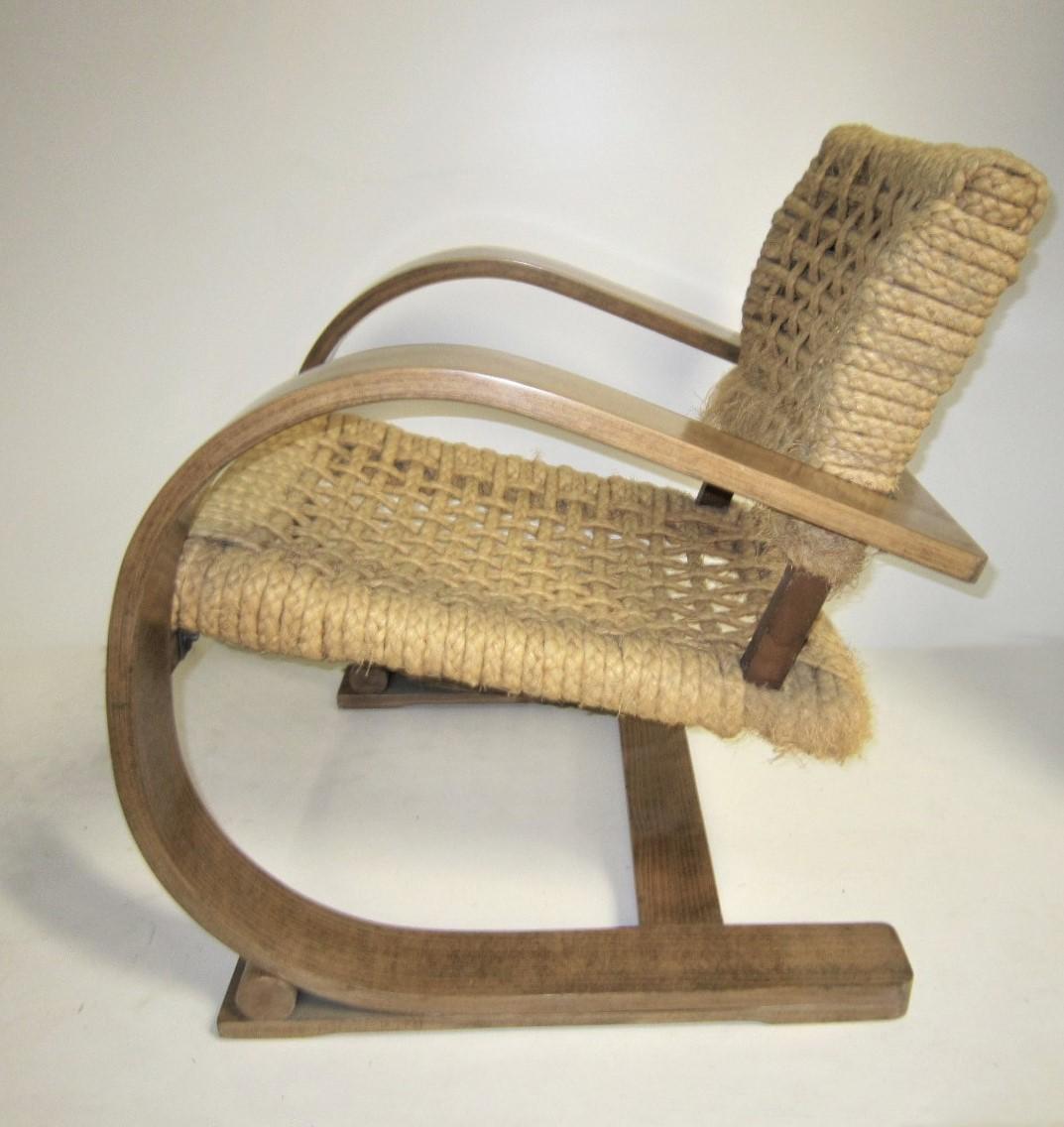 Français Paire emblématique de chaises cantilever Vibo Vesoul par Adrien Audoux & Frida Minet en vente