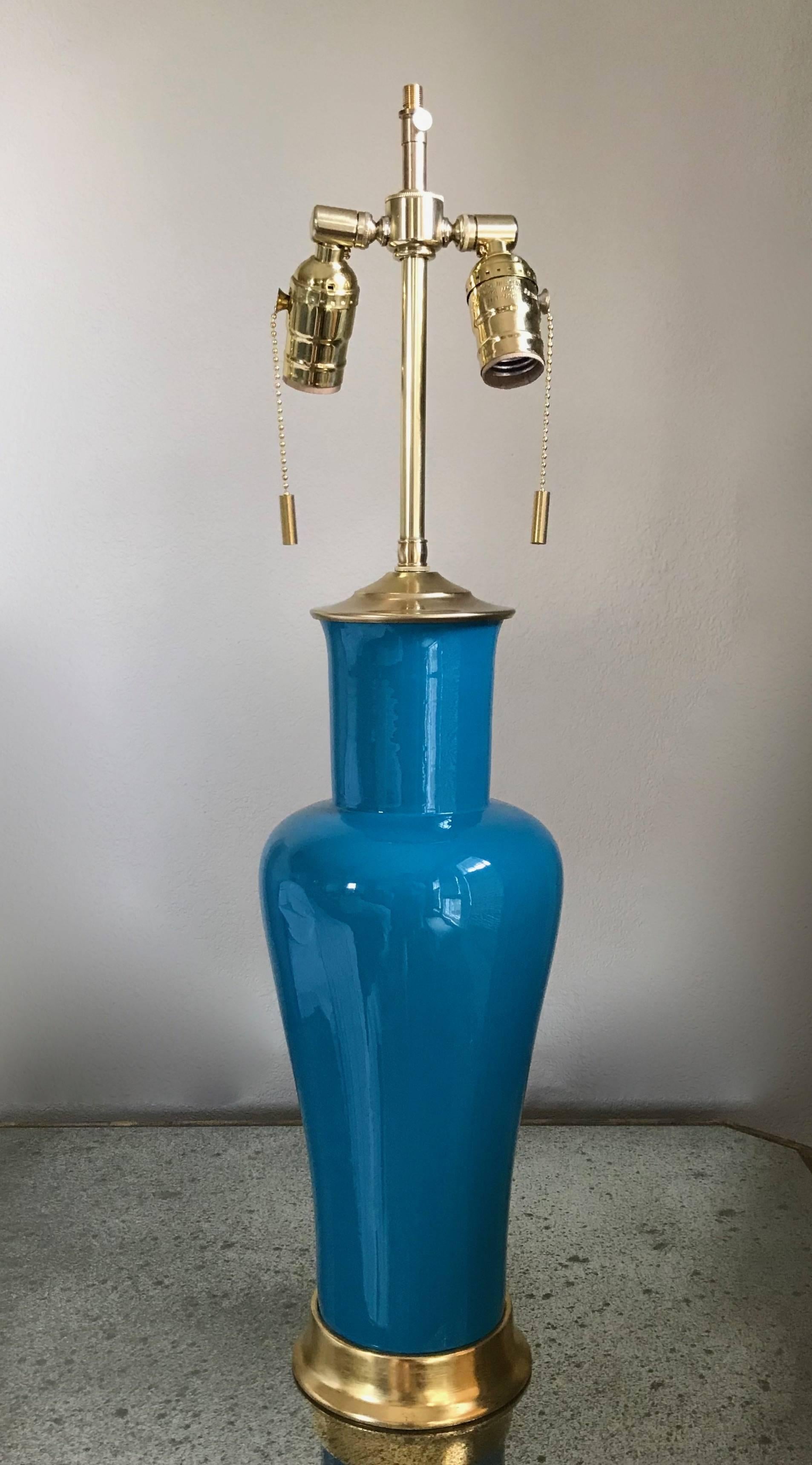 American Pair of Vibrant Teal Porcelain Lamps on 23-Karat Water Giltwood Bases