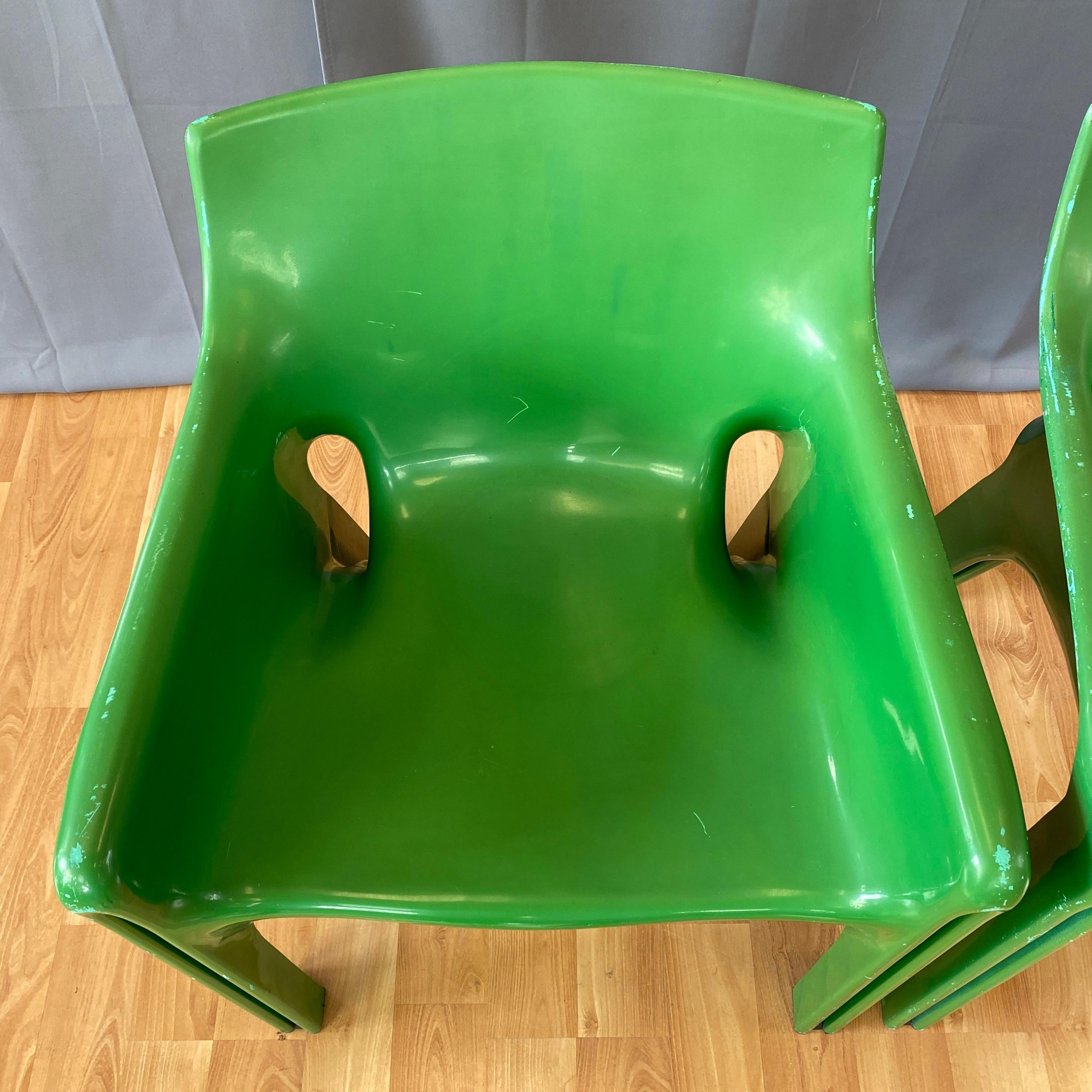 Pair of Vico Magistretti for Artemide Green Gaudi Armchairs, Early 1970s 2