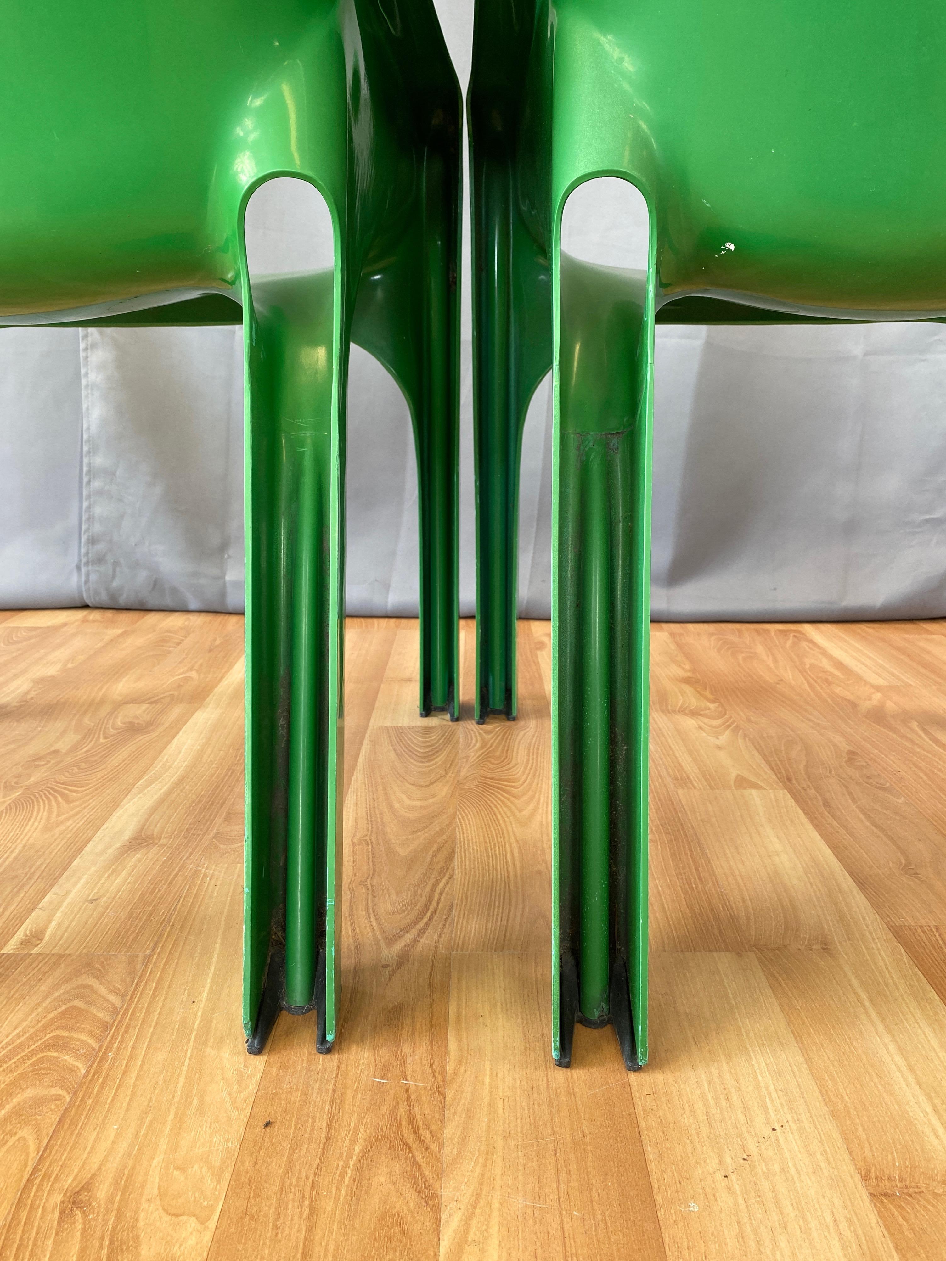 Pair of Vico Magistretti for Artemide Green Gaudi Armchairs, Early 1970s 7