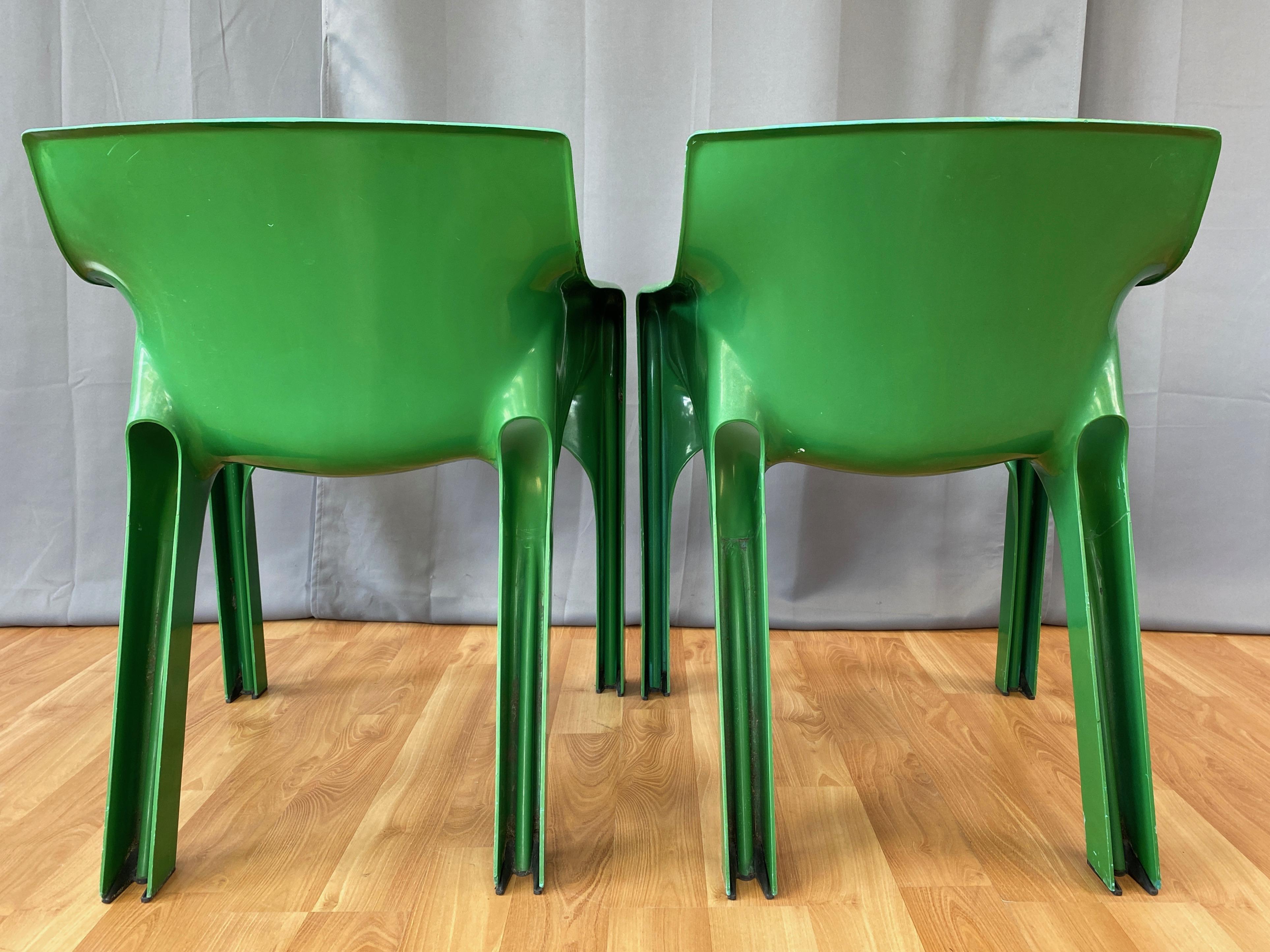 Mid-Century Modern Pair of Vico Magistretti for Artemide Green Gaudi Armchairs, Early 1970s