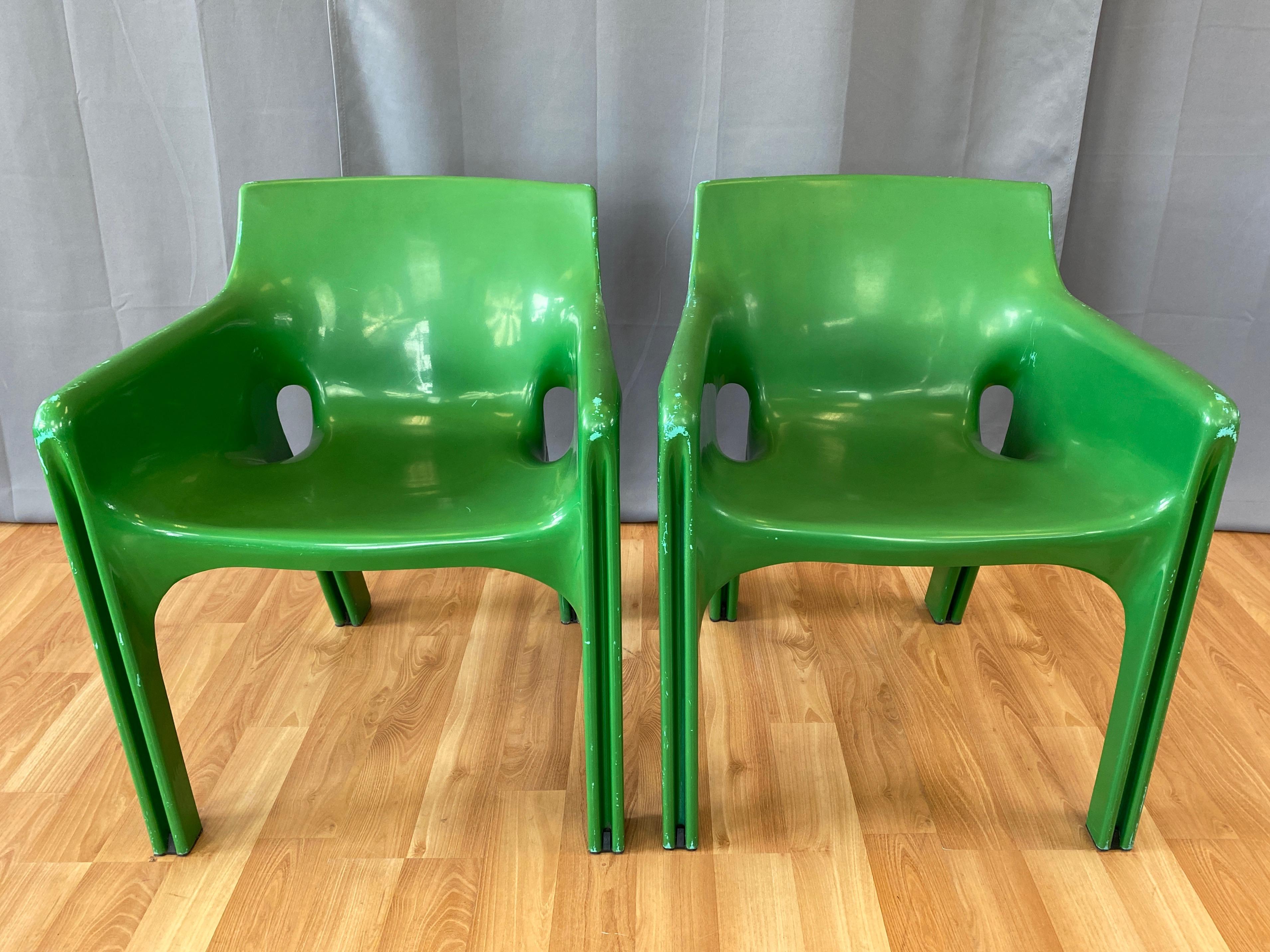 Polyester Pair of Vico Magistretti for Artemide Green Gaudi Armchairs, Early 1970s