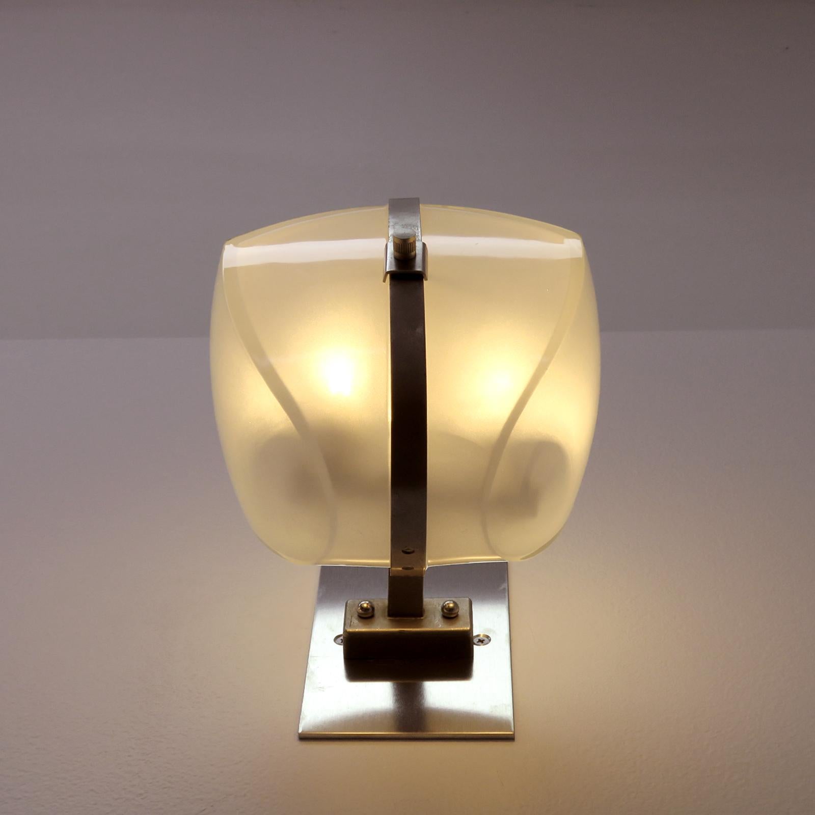 Pair of Vico Magistretti 'Omicron' Wall Lights, 1960 2