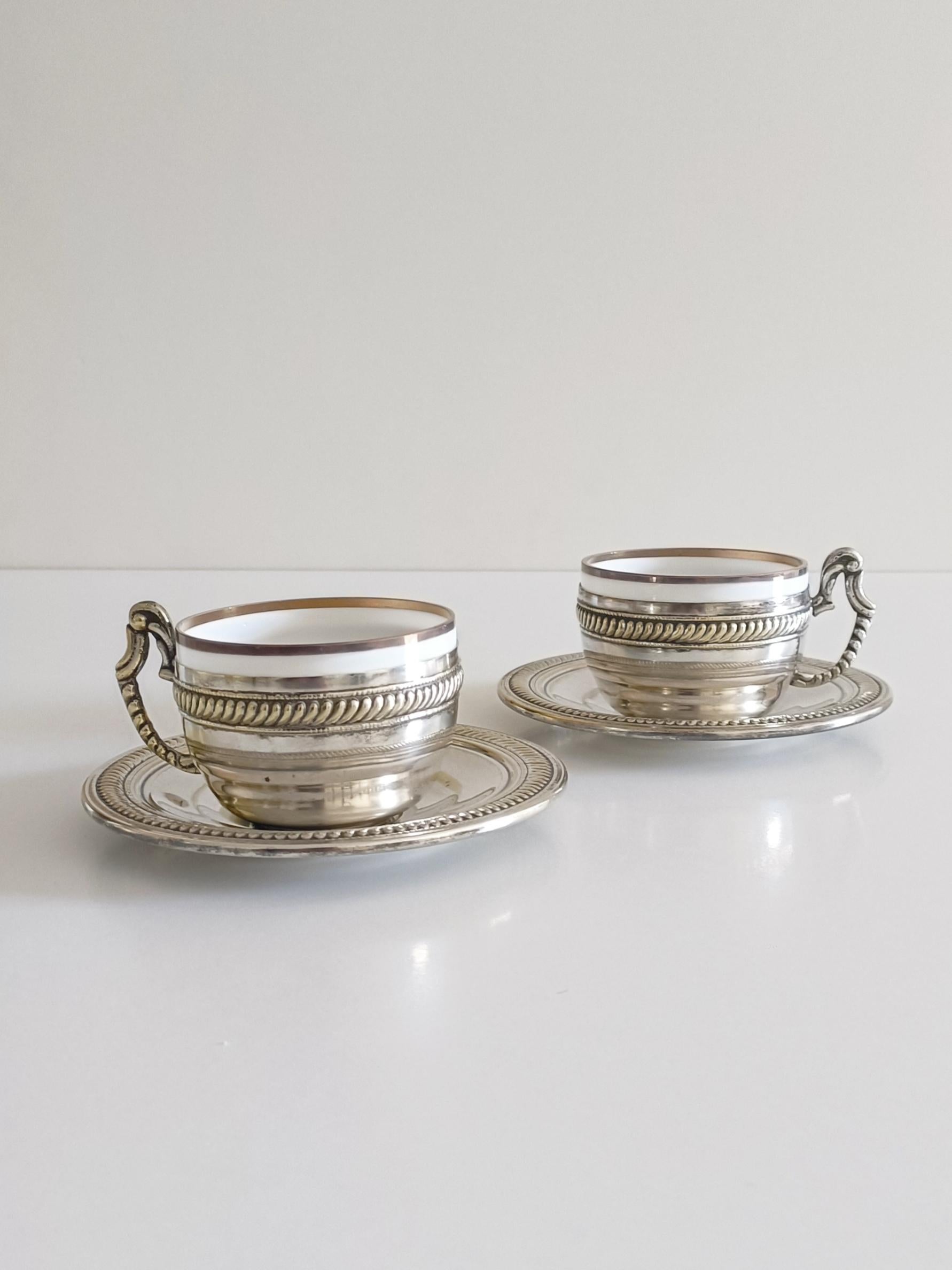 Molded Pair of Victorian Alpaca Silver Tea or Coffee Cups and Plates, England 19th C. For Sale