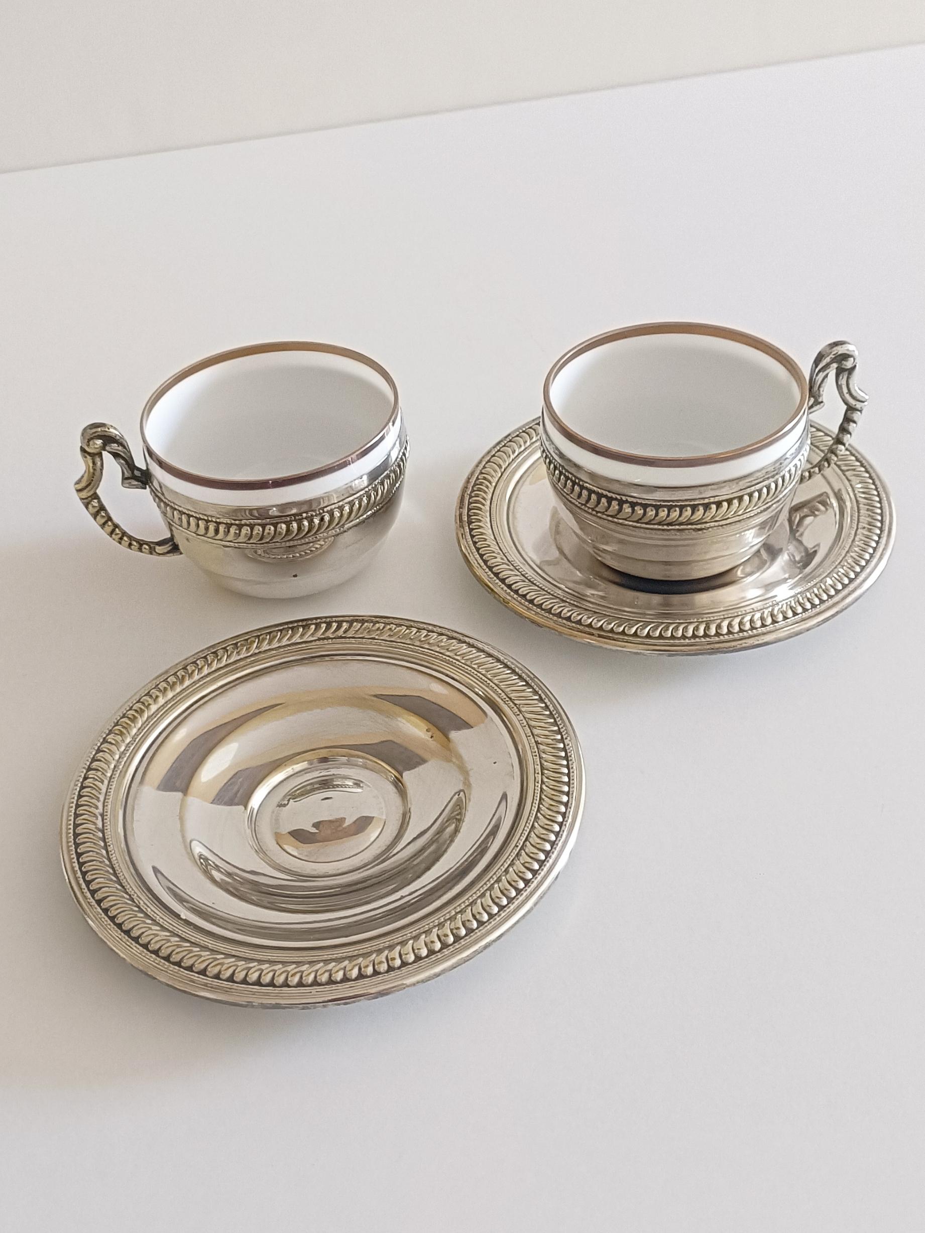 Pair of Victorian Alpaca Silver Tea or Coffee Cups and Plates, England 19th C. For Sale 1