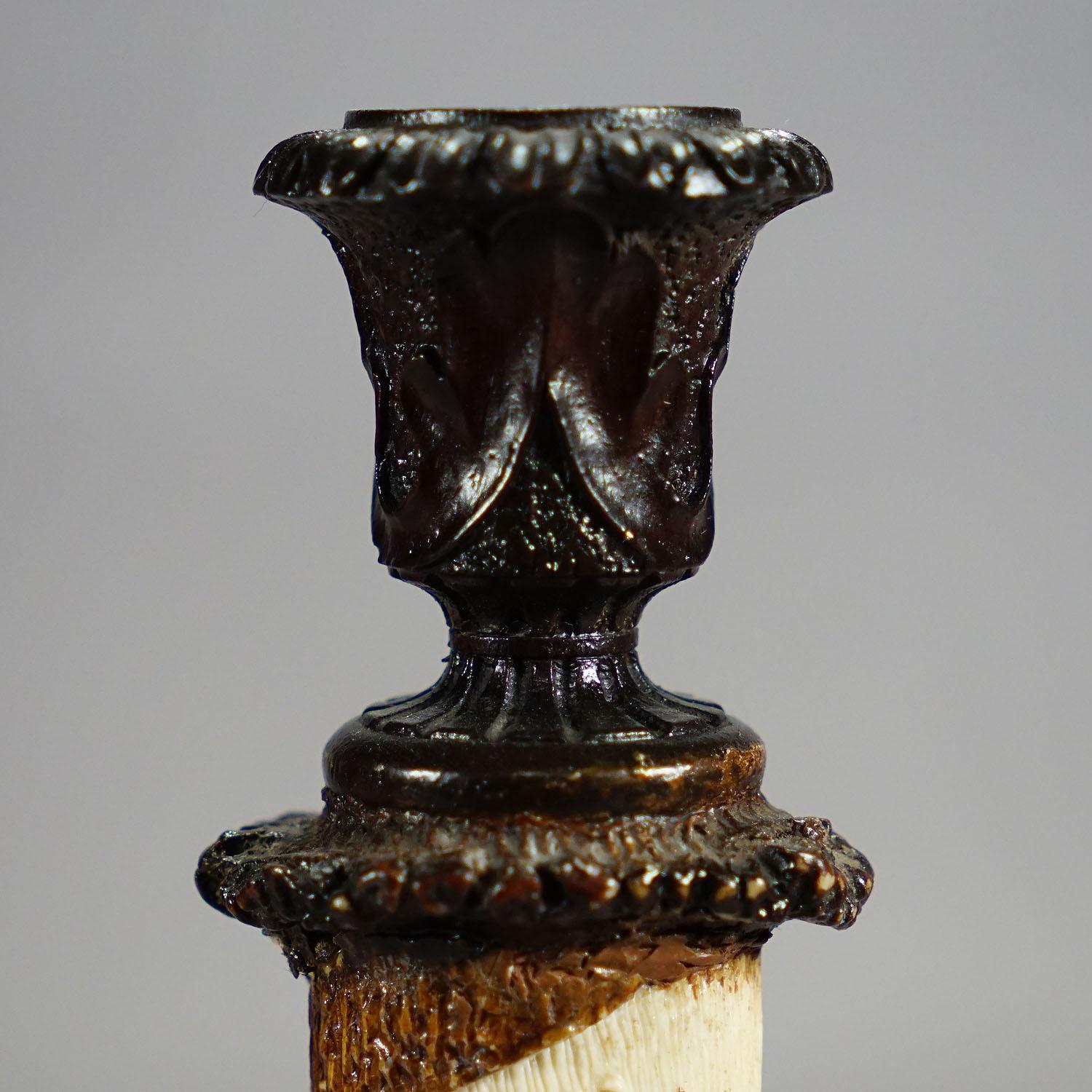 Pair of Victorian Antler Candle Holders with Fine Carvings, Germany Ca. 1880 For Sale 2