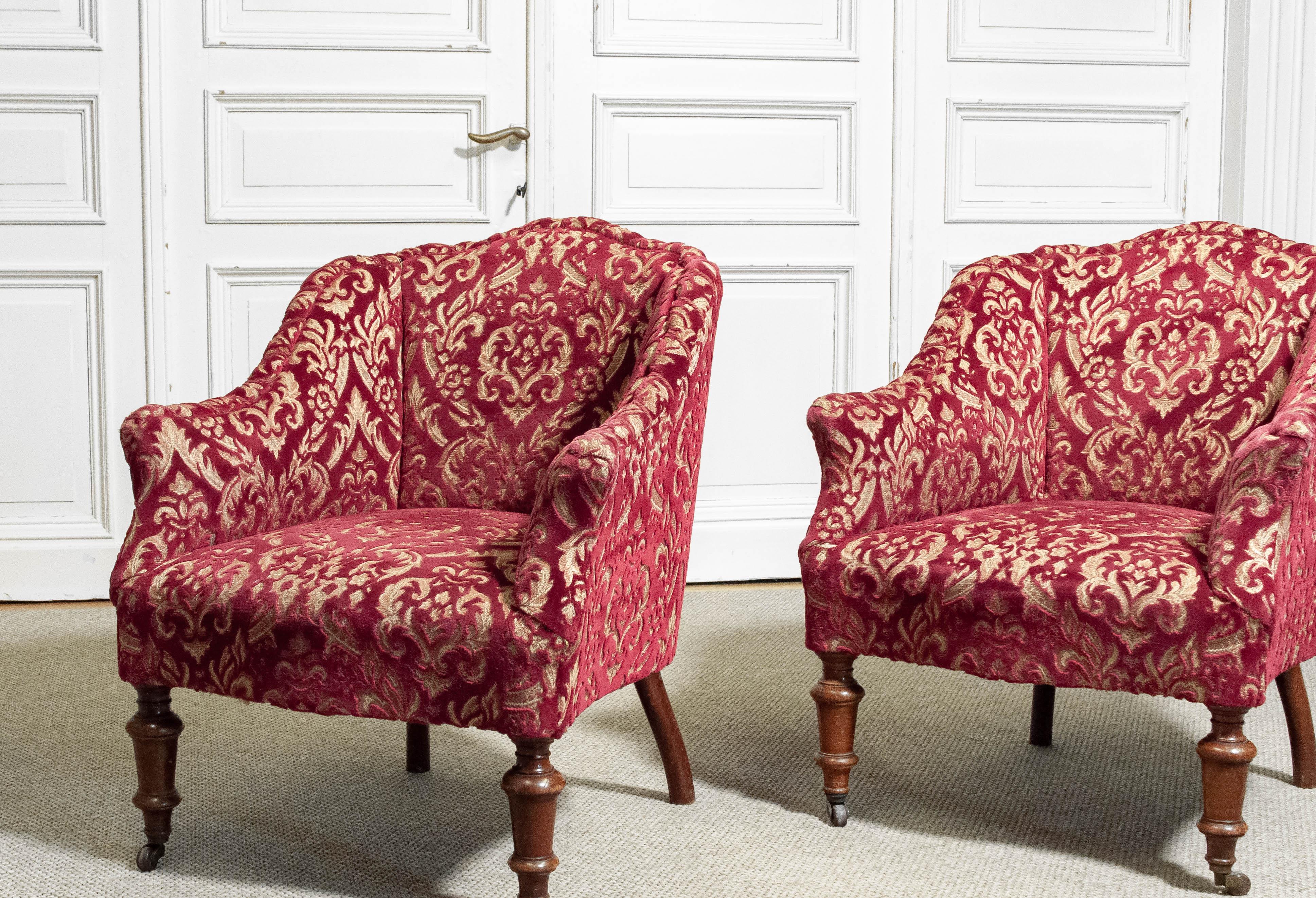 Pair of Victorian Armchairs, England, circa 1850s 1