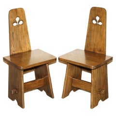 Paire d'ARTS ET D'ARTS DE VICtoriaN CHAiRS EN FRANÇONS AVEC LOVELY FOUR PLANK CONSTRUCTION