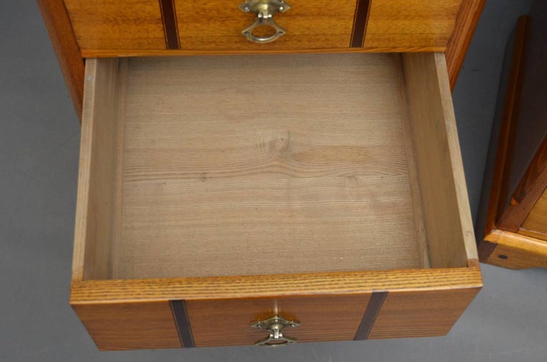Pair Of Victorian Ash Bedside Drawers At 1stdibs Pair Of Victorian Ash Bedside Drawers For 1