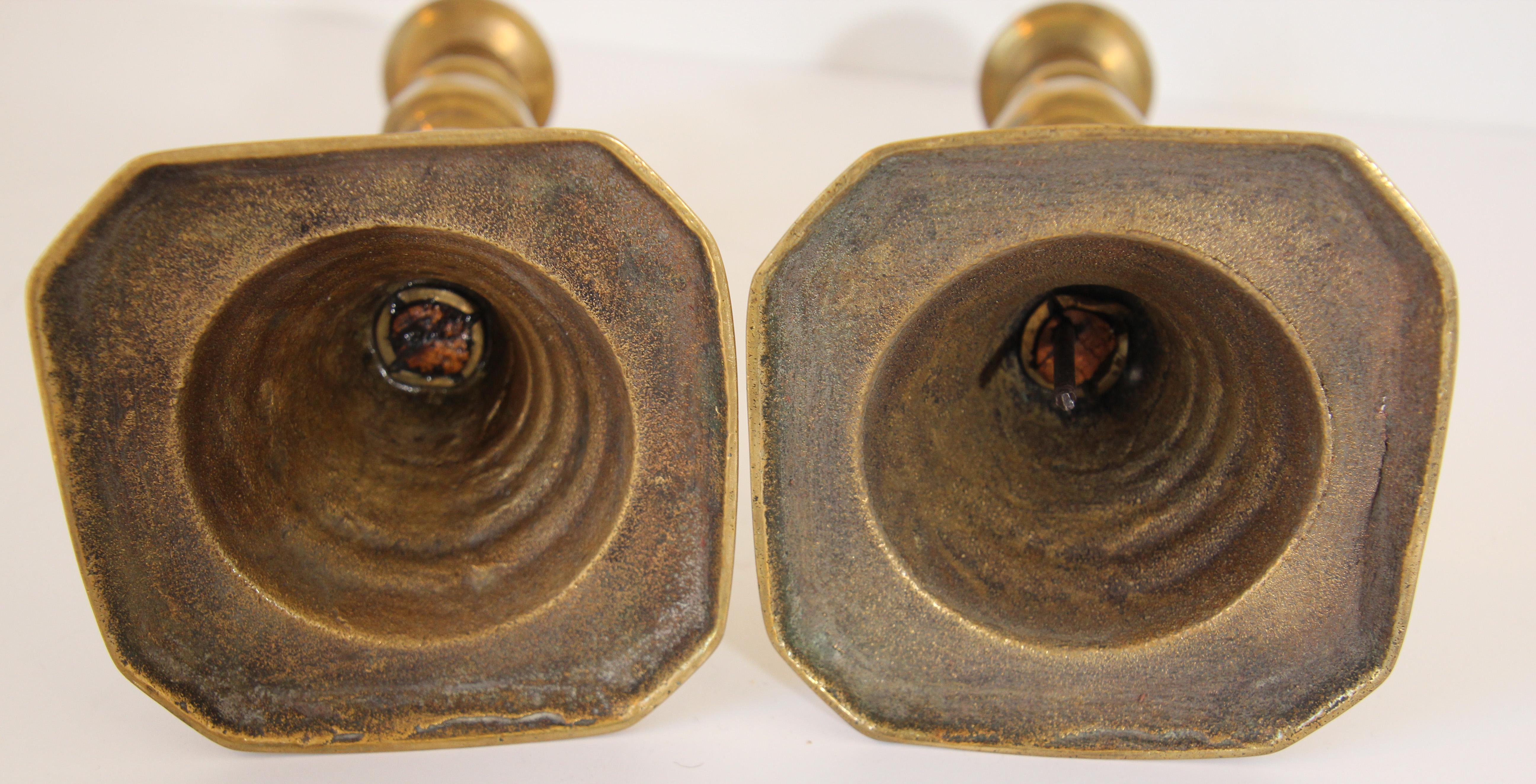 19th C. Pair of Victorian English Brass Beehive Candlesticks For Sale 4