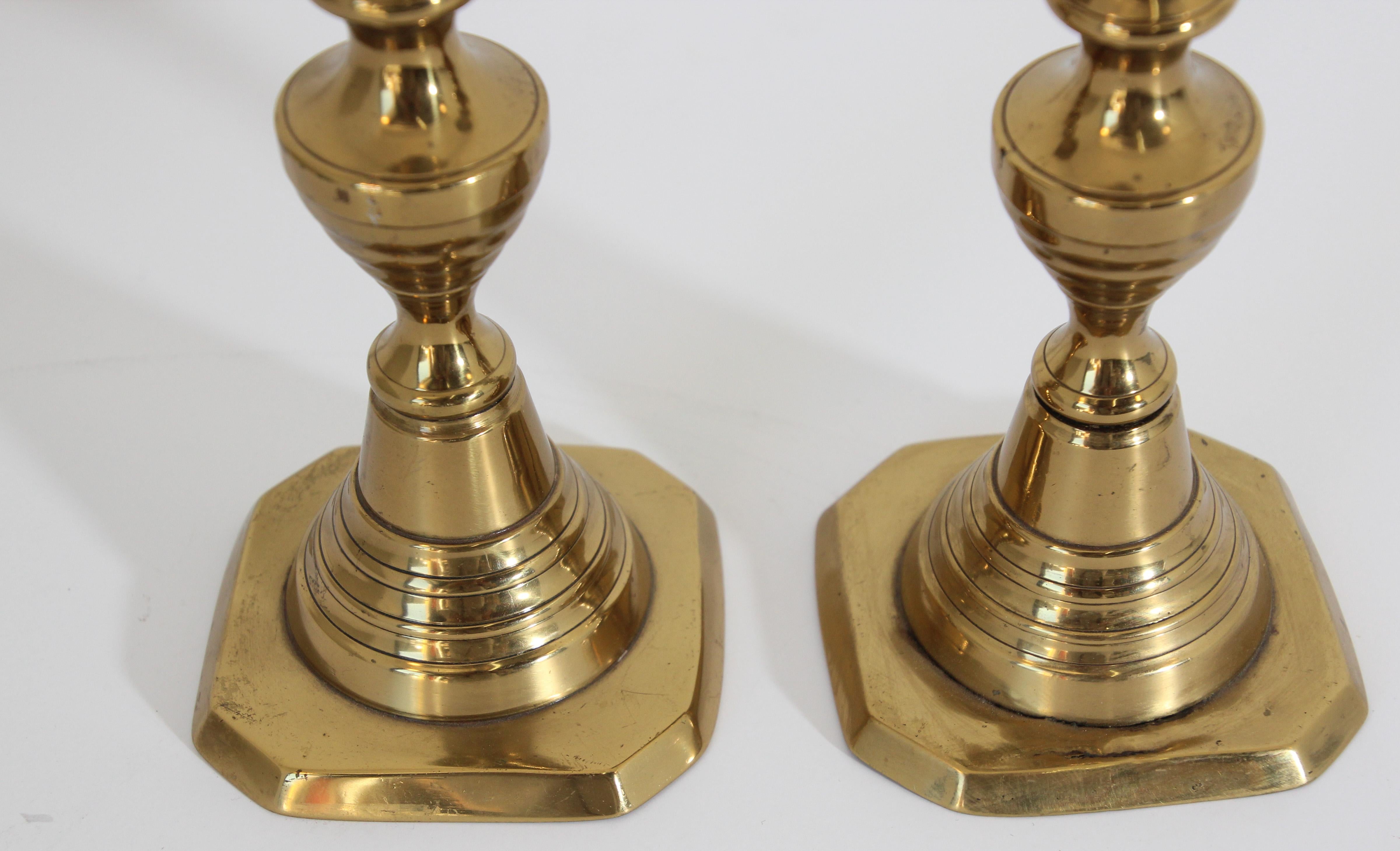 19th C. Pair of Victorian English Brass Beehive Candlesticks In Good Condition For Sale In North Hollywood, CA