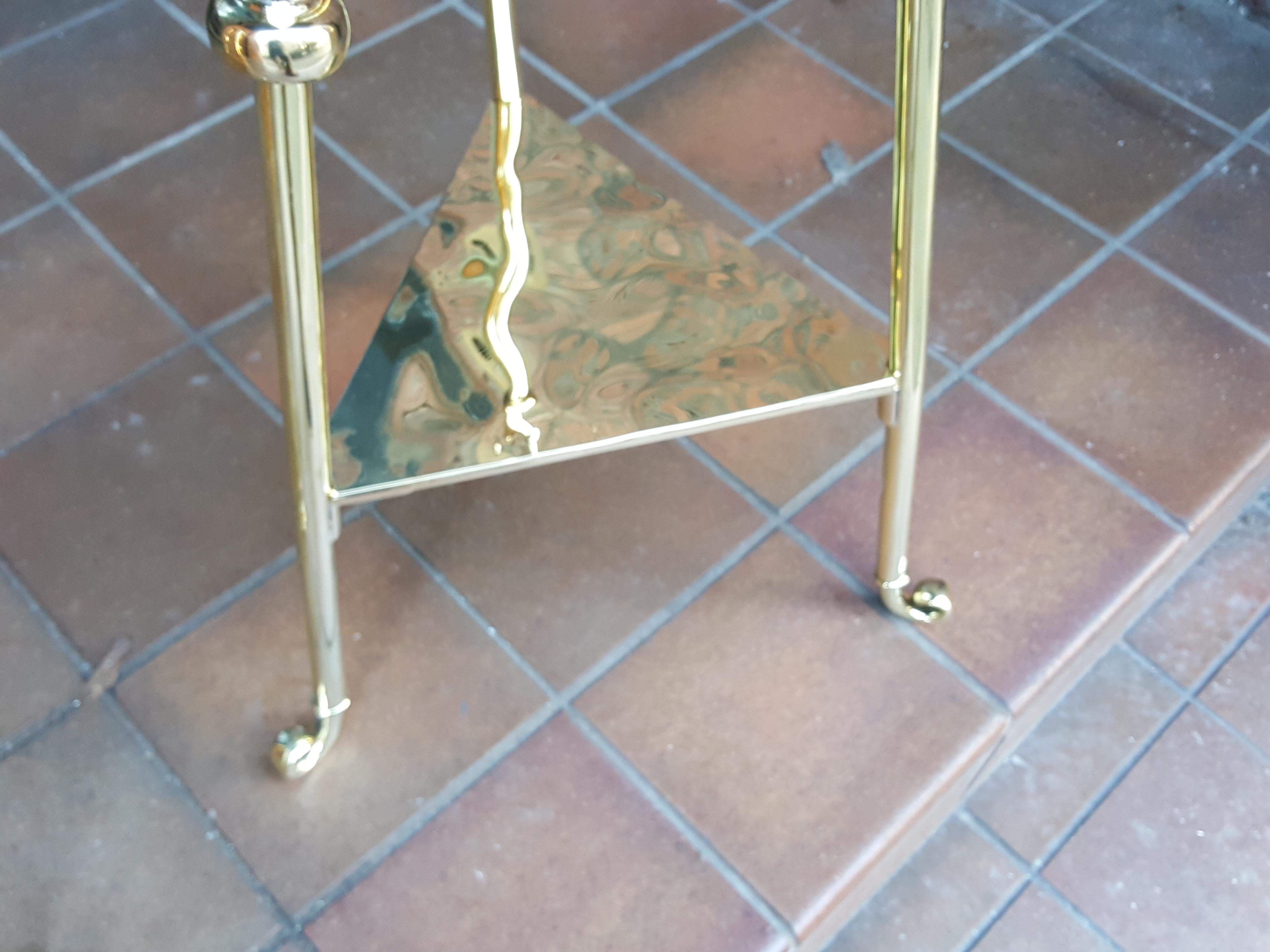 Pair of Victorian Brass Plant Stands In Good Condition For Sale In Altrincham, Cheshire