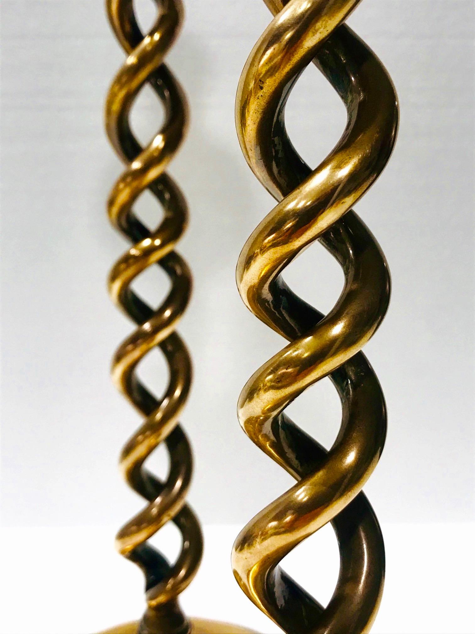 Pair of Victorian Brass Spiral Candlesticks, England, Early 20th Century In Good Condition In Fort Lauderdale, FL