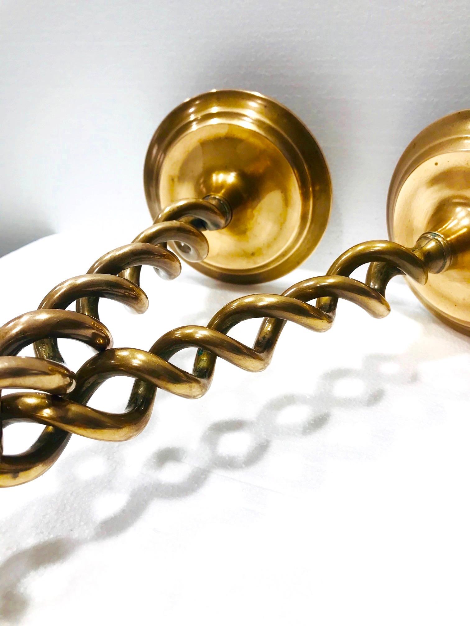 Pair of Victorian Brass Spiral Candlesticks, England, Early 20th Century 1