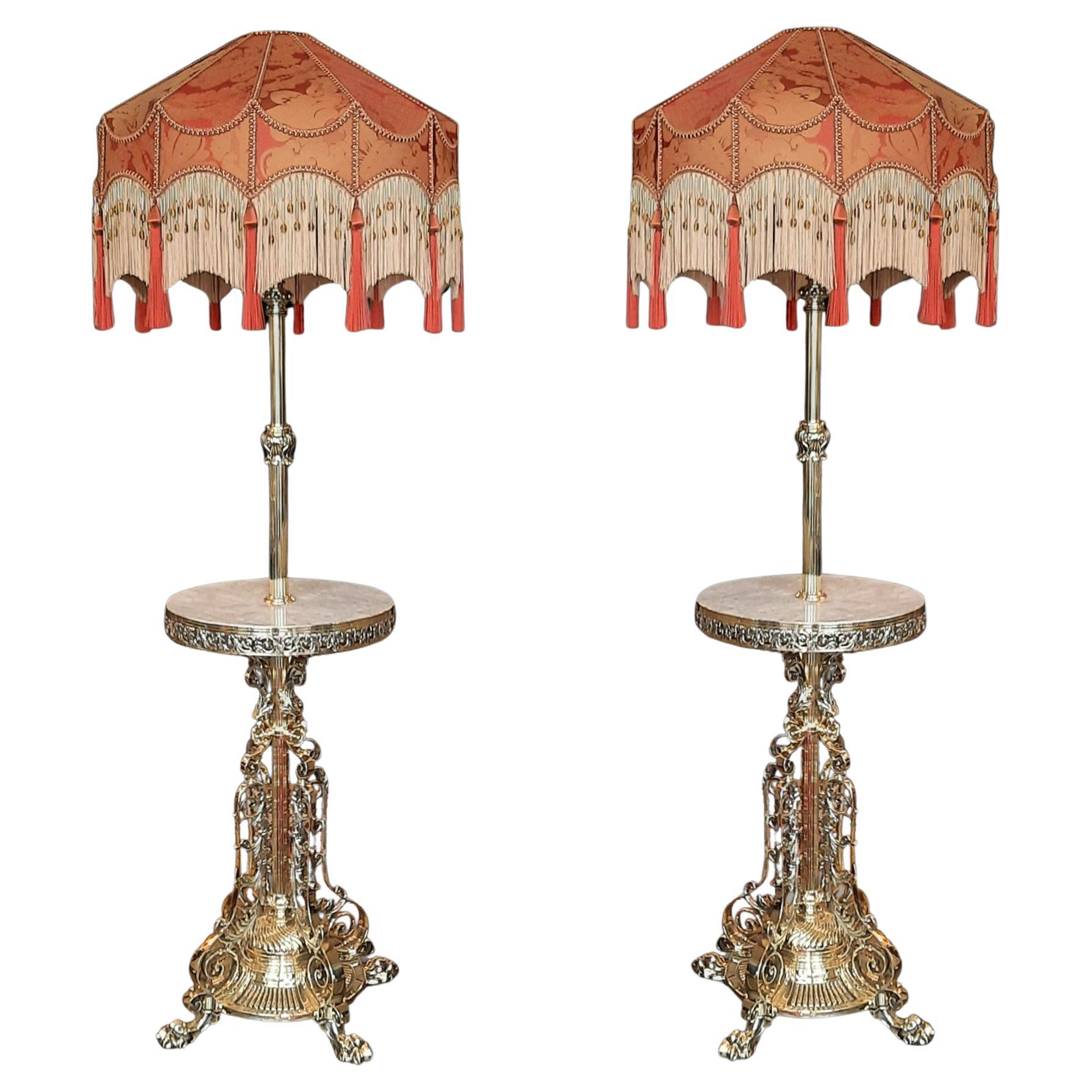 Pair of Victorian Brass Telescopic Standard Oil Lamps For Sale