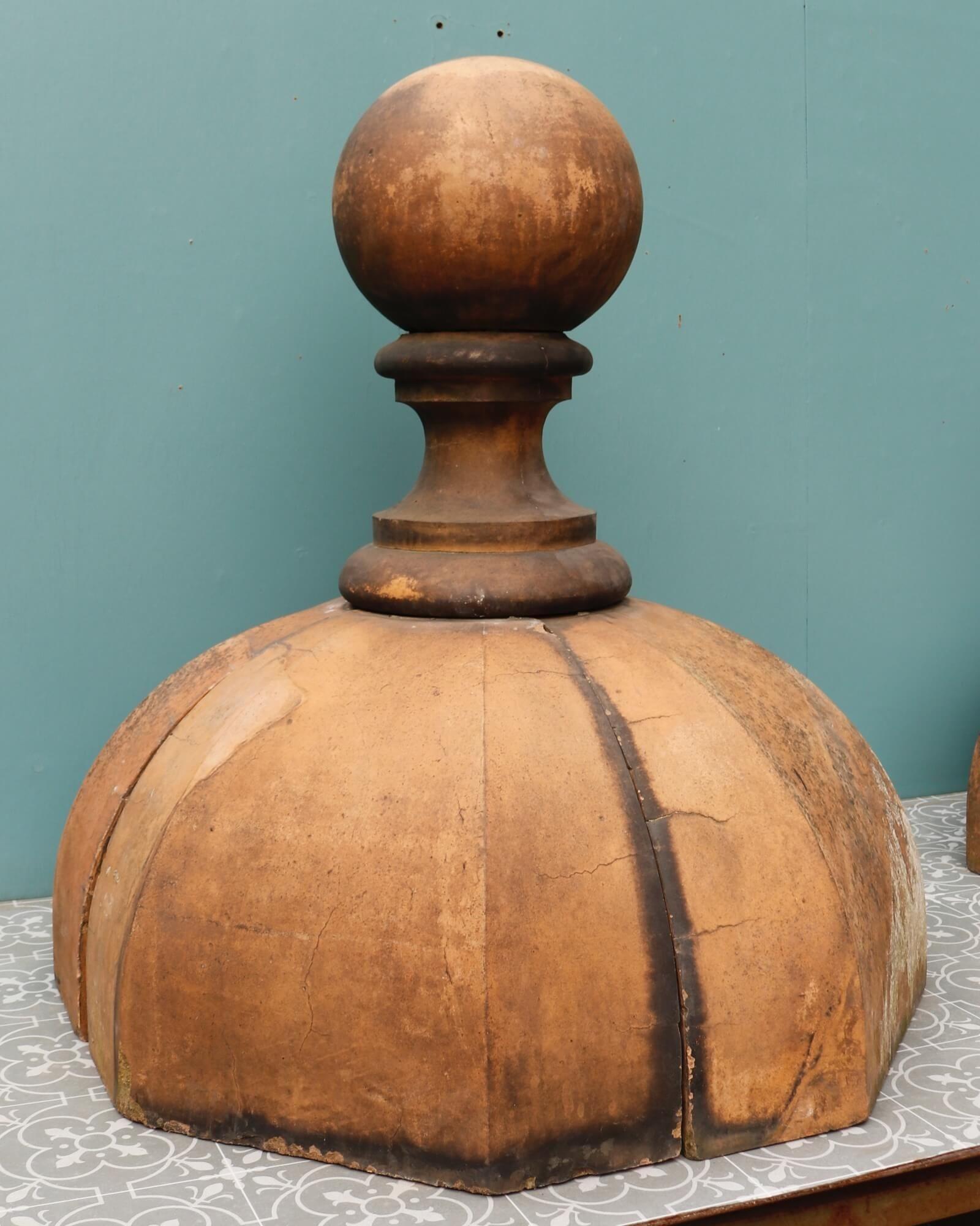English Pair of Victorian Buff Terracotta Finials or Pier Caps