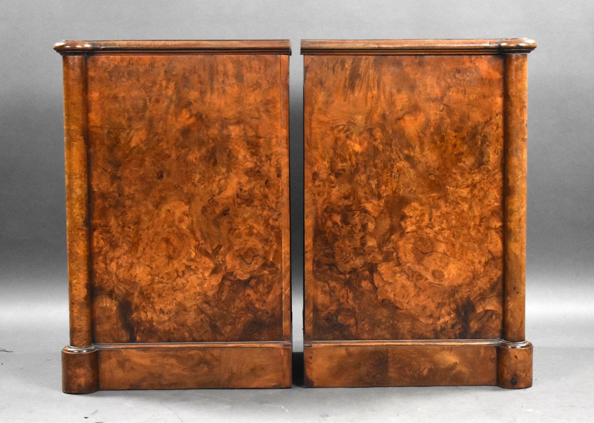 English Pair of Victorian Burr Walnut Bedside Chests