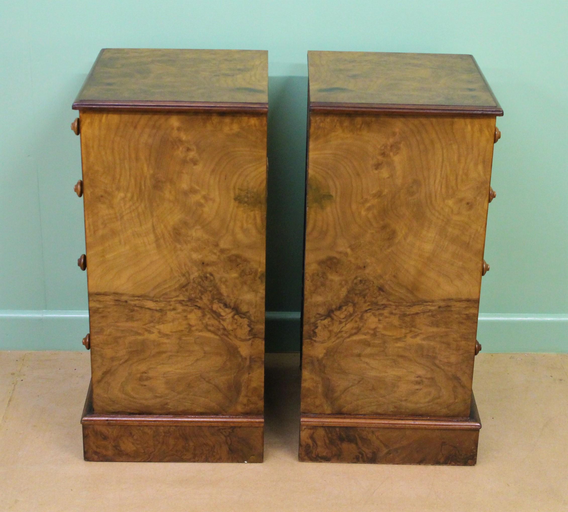 Late 19th Century Pair of Victorian Burr Walnut Bedside Chests For Sale