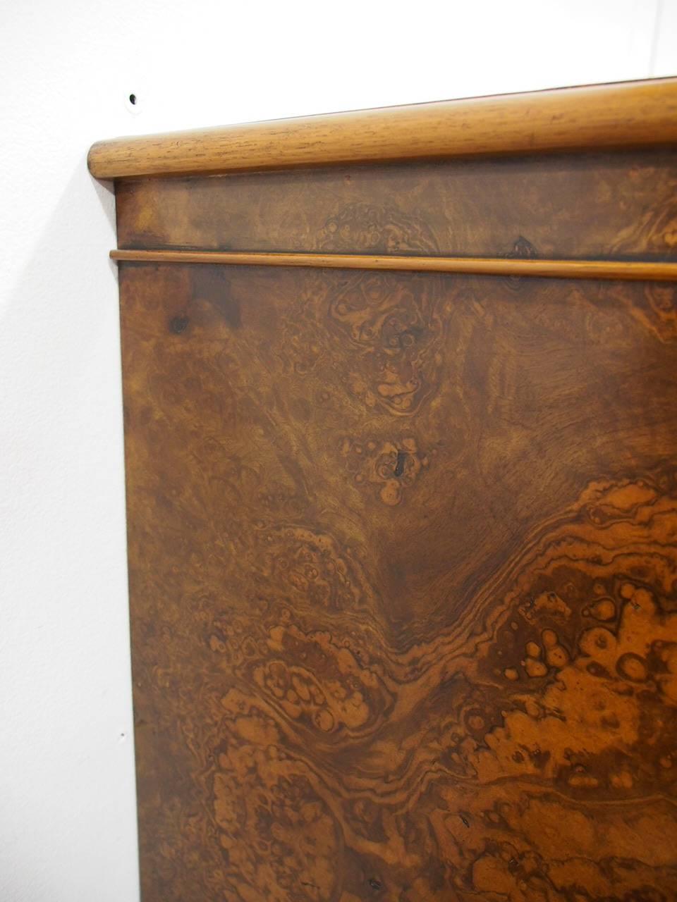 Pair of Victorian Burr Walnut Chest of Drawers 5