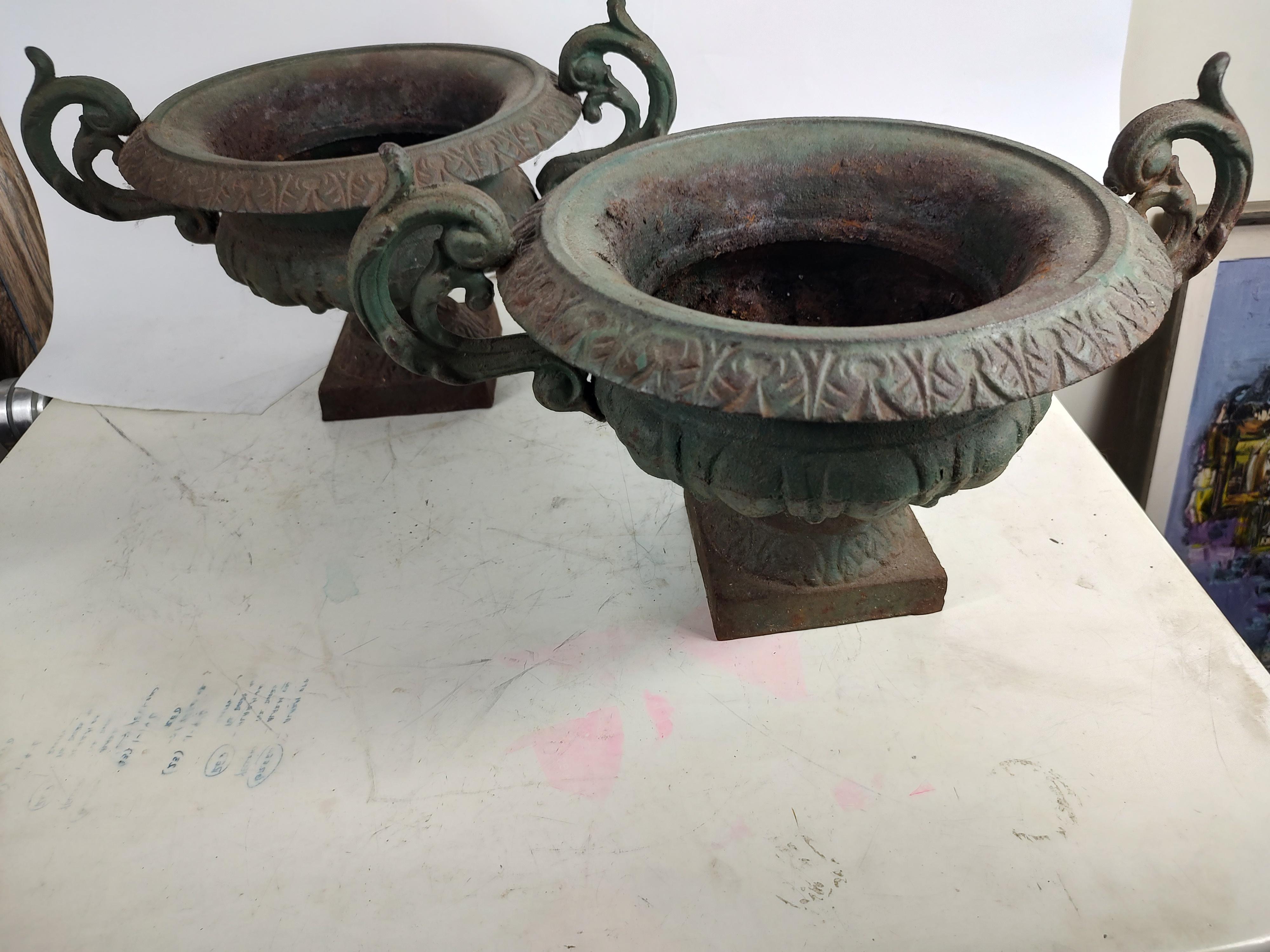 Pair of Victorian Cast Iron Garden Urns with Handles Indoor and Outdoor 2