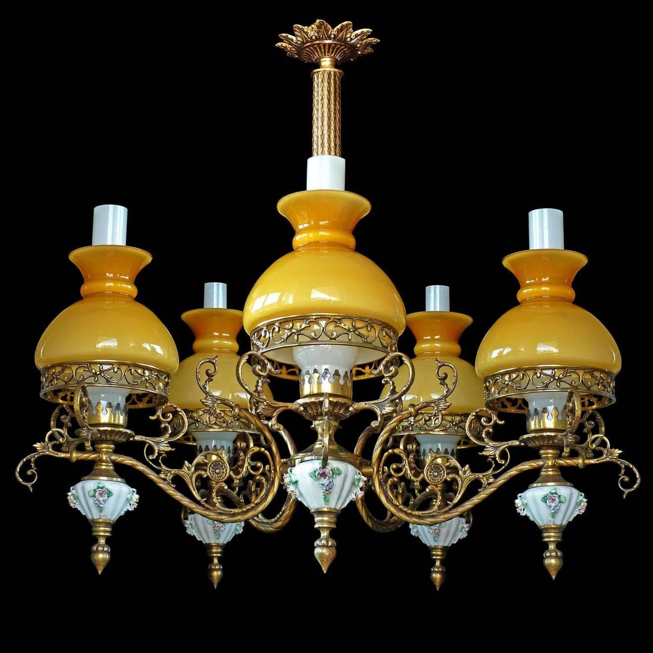 Victorian Chandelier with Porcelain Flowers, Gilt Bronze & Amber Glass Globes In Good Condition In Coimbra, PT