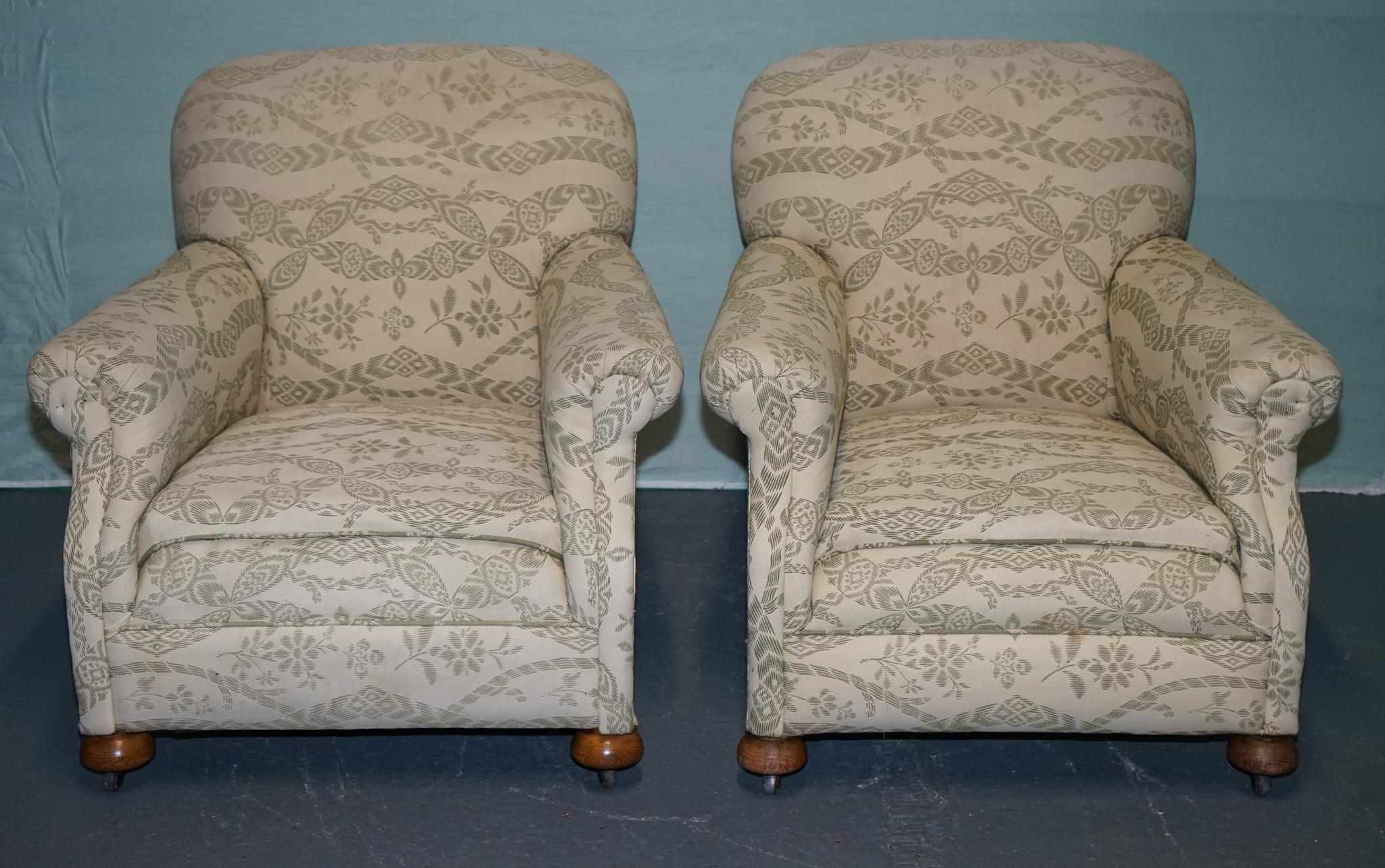 
Antiquités de Londres



Cette élégante paire de fauteuils club anciens allie parfaitement le caractère historique au confort intemporel. Construits avec des sièges à ressorts traditionnels pour un soutien supérieur, ils sont recouverts d'un tissu