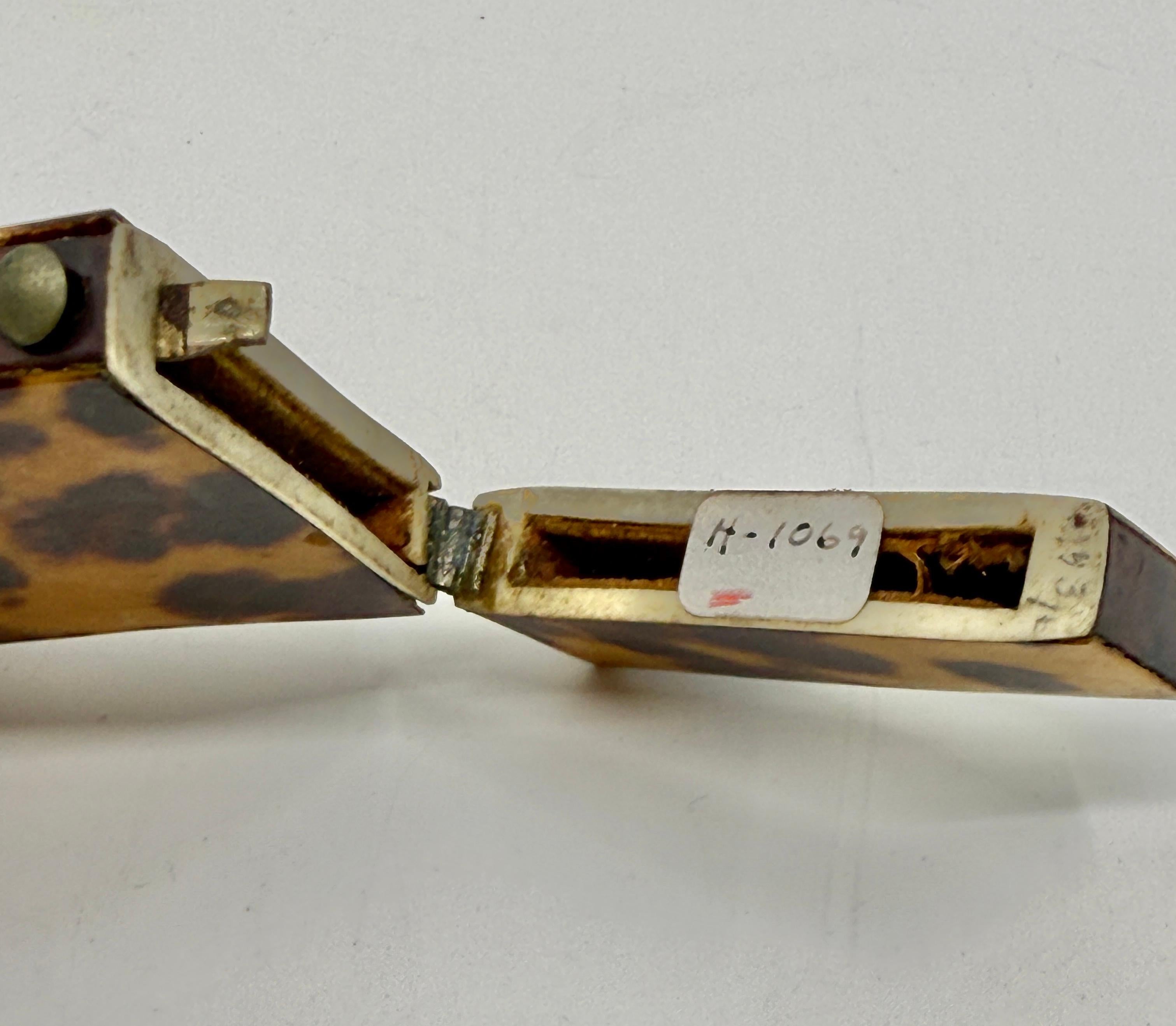 Pair of Victorian English Horn Card Carrying Cases In Fair Condition For Sale In Palm Springs, CA