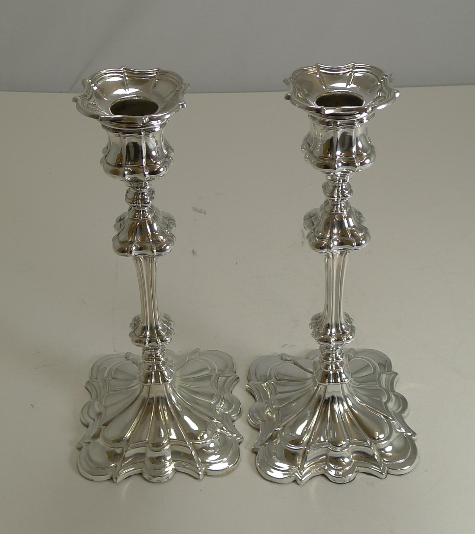 A very smart and elegant pair of silver plated candlesticks by the top notch silversmith, Elkington & Co.

A fabulous early pair, early Victorian; being Elkington, we are able to date them accurately, having a date number for the year